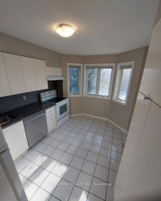 Photo 8 of 33D Shaw Street, Toronto, Niagara — HOMEH