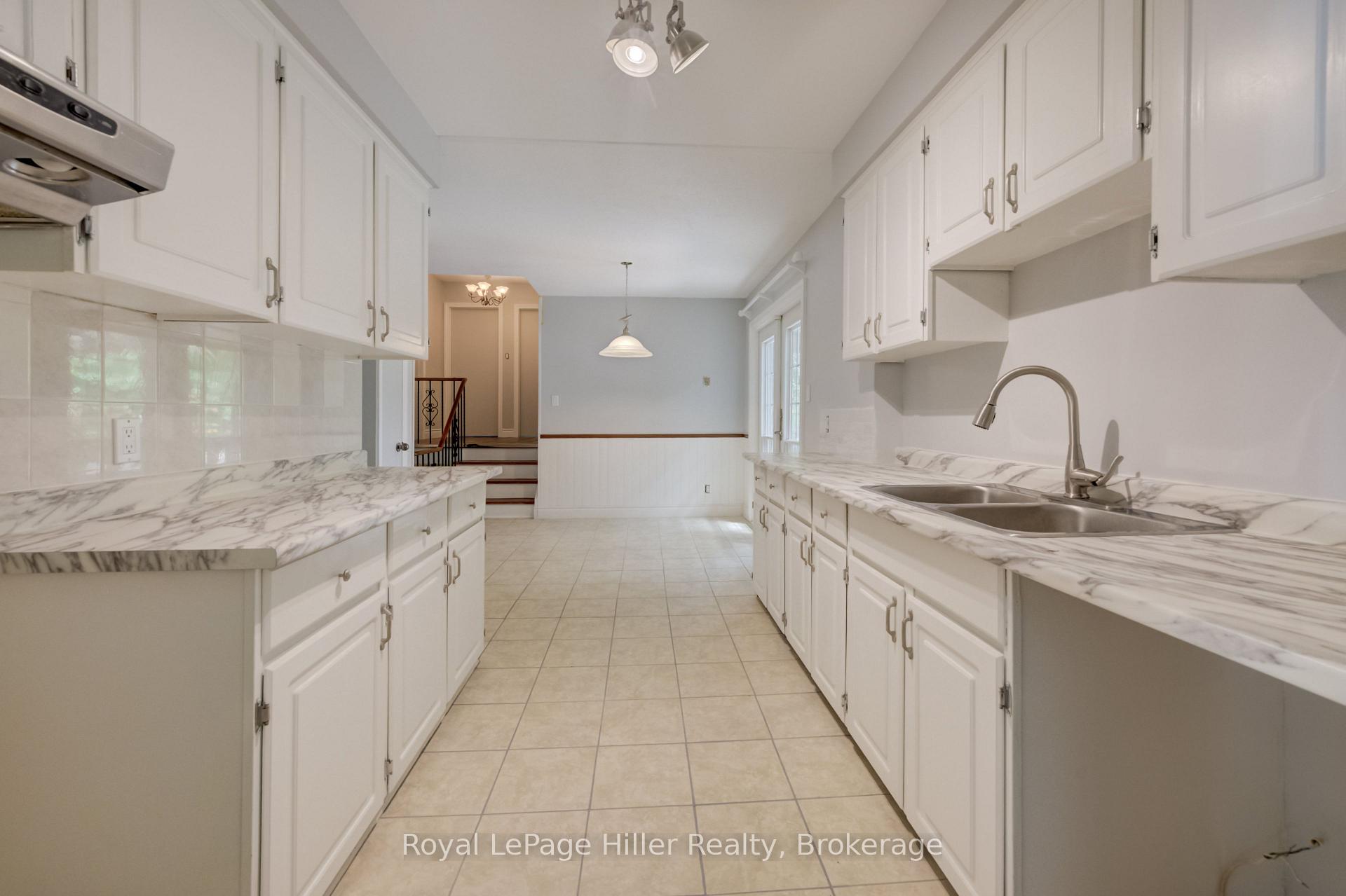Photo 10 of 373 Willow Street, Stratford — HOMEH