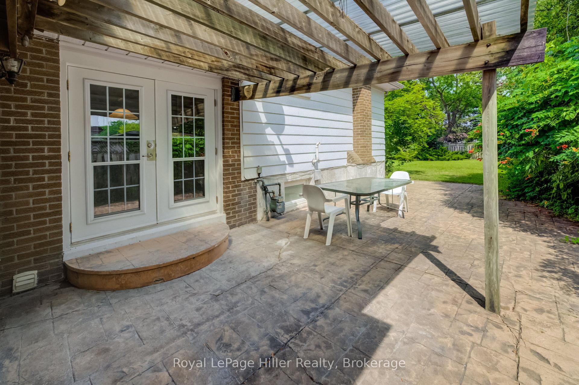 Photo 34 of 373 Willow Street, Stratford — HOMEH