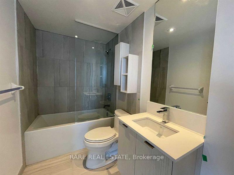 Photo 12 of Unit 3303, 195 Redpath Avenue, Toronto, Mount Pleasant West — HOMEH