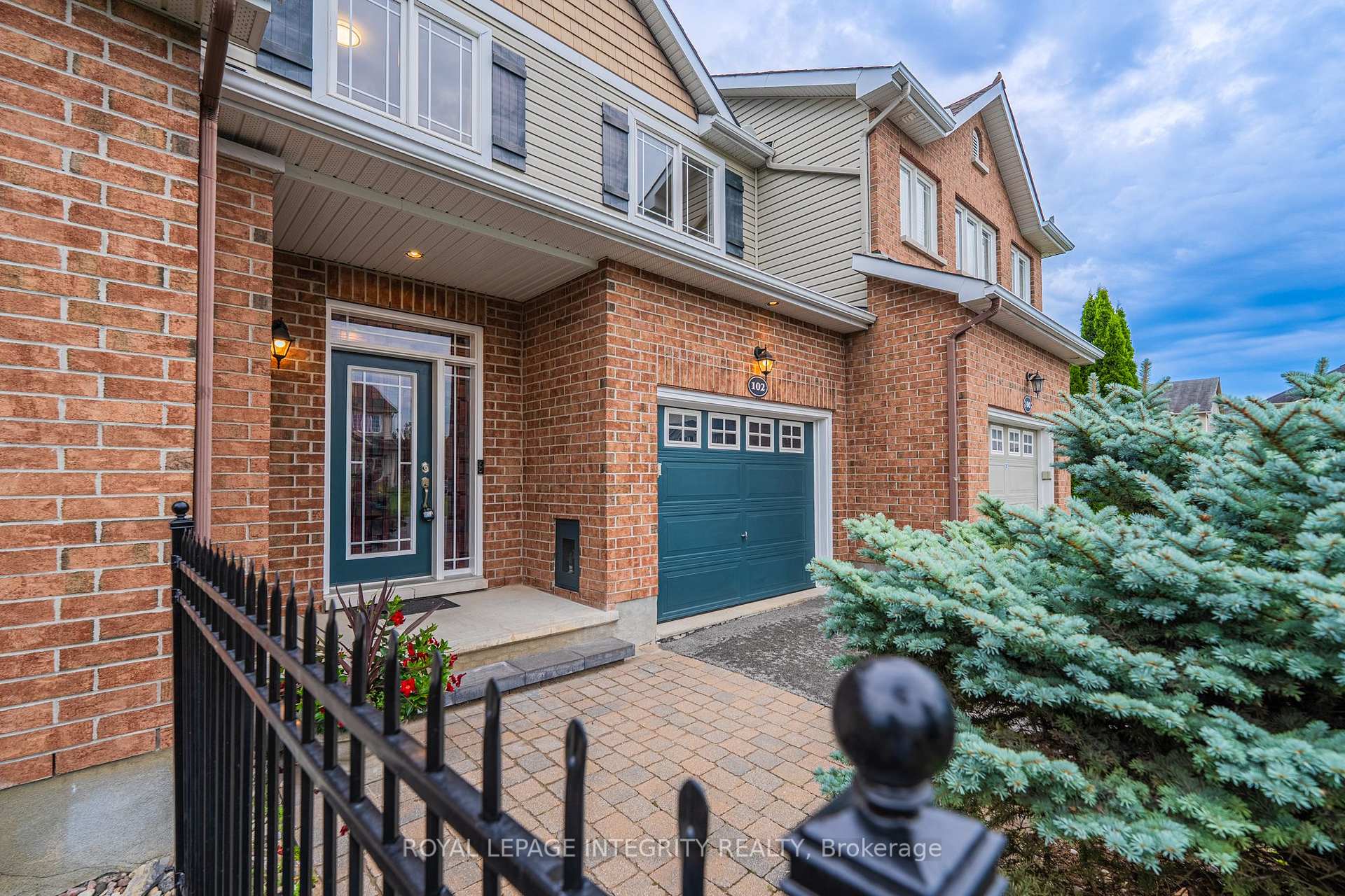 Photo 2 of 102 Windance Crescent, Ottawa, Kanata - Morgan's Grant/South March — HOMEH