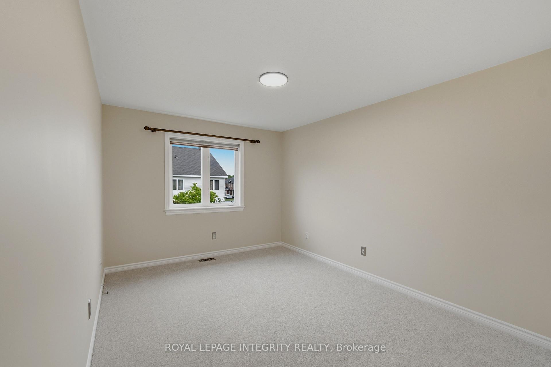 Photo 20 of 102 Windance Crescent, Ottawa, Kanata - Morgan's Grant/South March — HOMEH