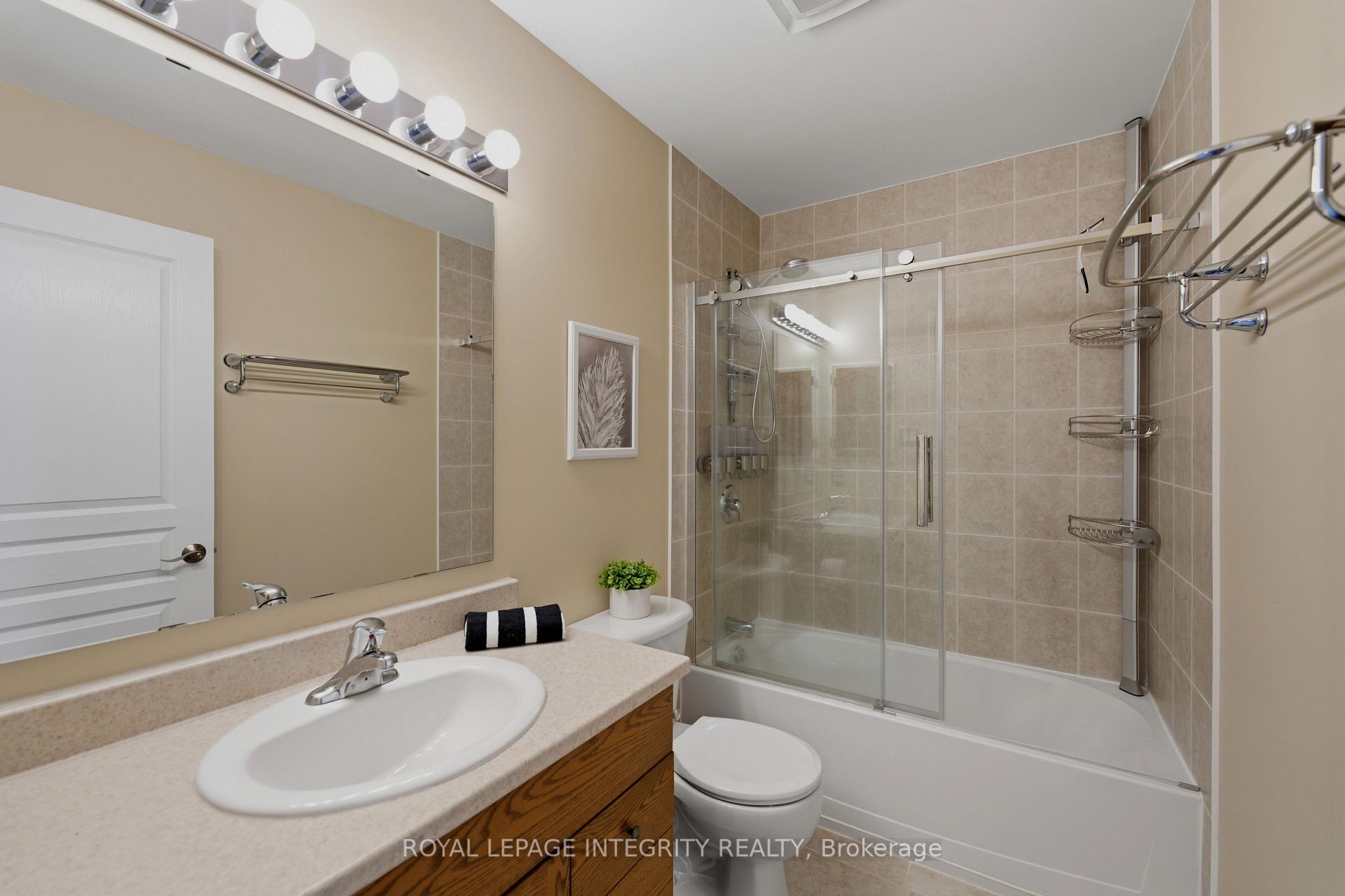 Photo 24 of 102 Windance Crescent, Ottawa, Kanata - Morgan's Grant/South March — HOMEH