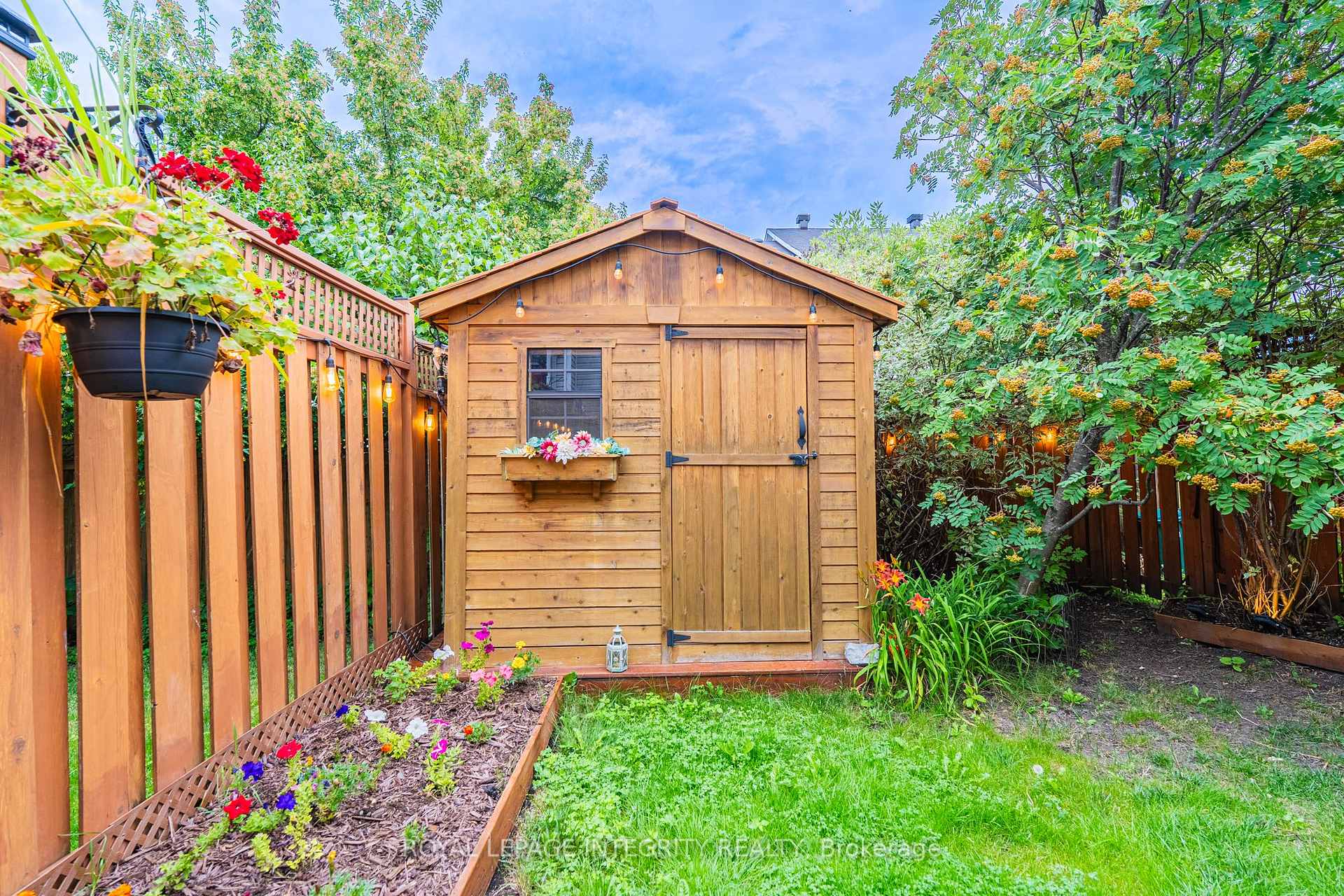 Photo 34 of 102 Windance Crescent, Ottawa, Kanata - Morgan's Grant/South March — HOMEH
