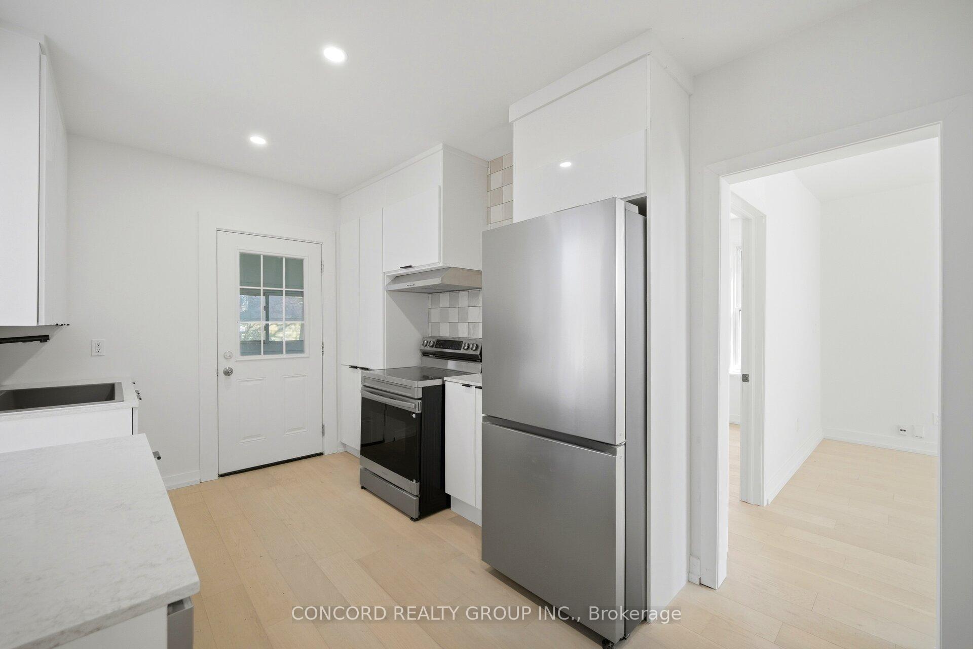 Photo 6 of 75 Ritson Road N, Oshawa, O'Neill — HOMEH