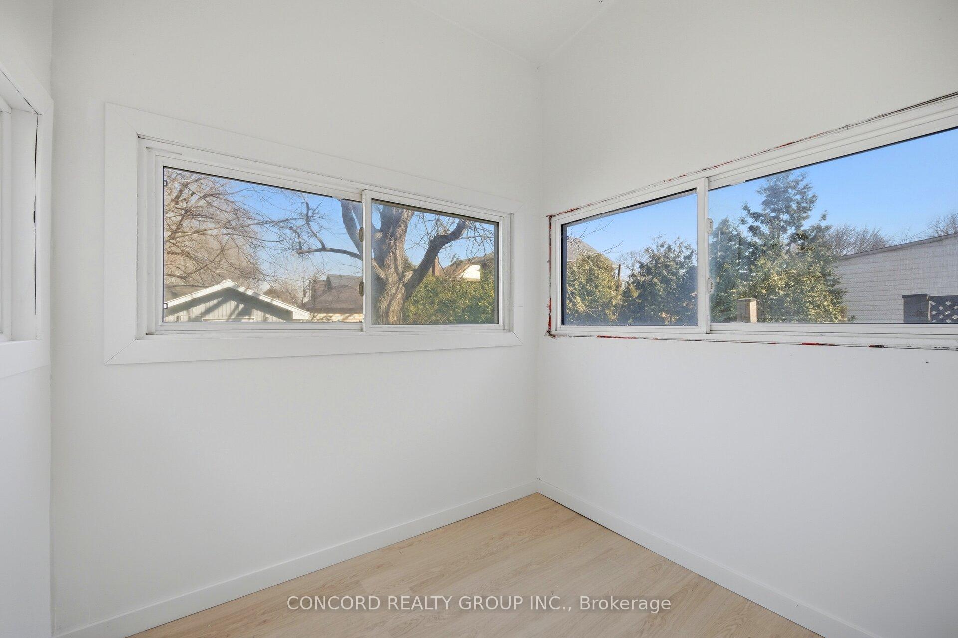 Photo 9 of 75 Ritson Road N, Oshawa, O'Neill — HOMEH