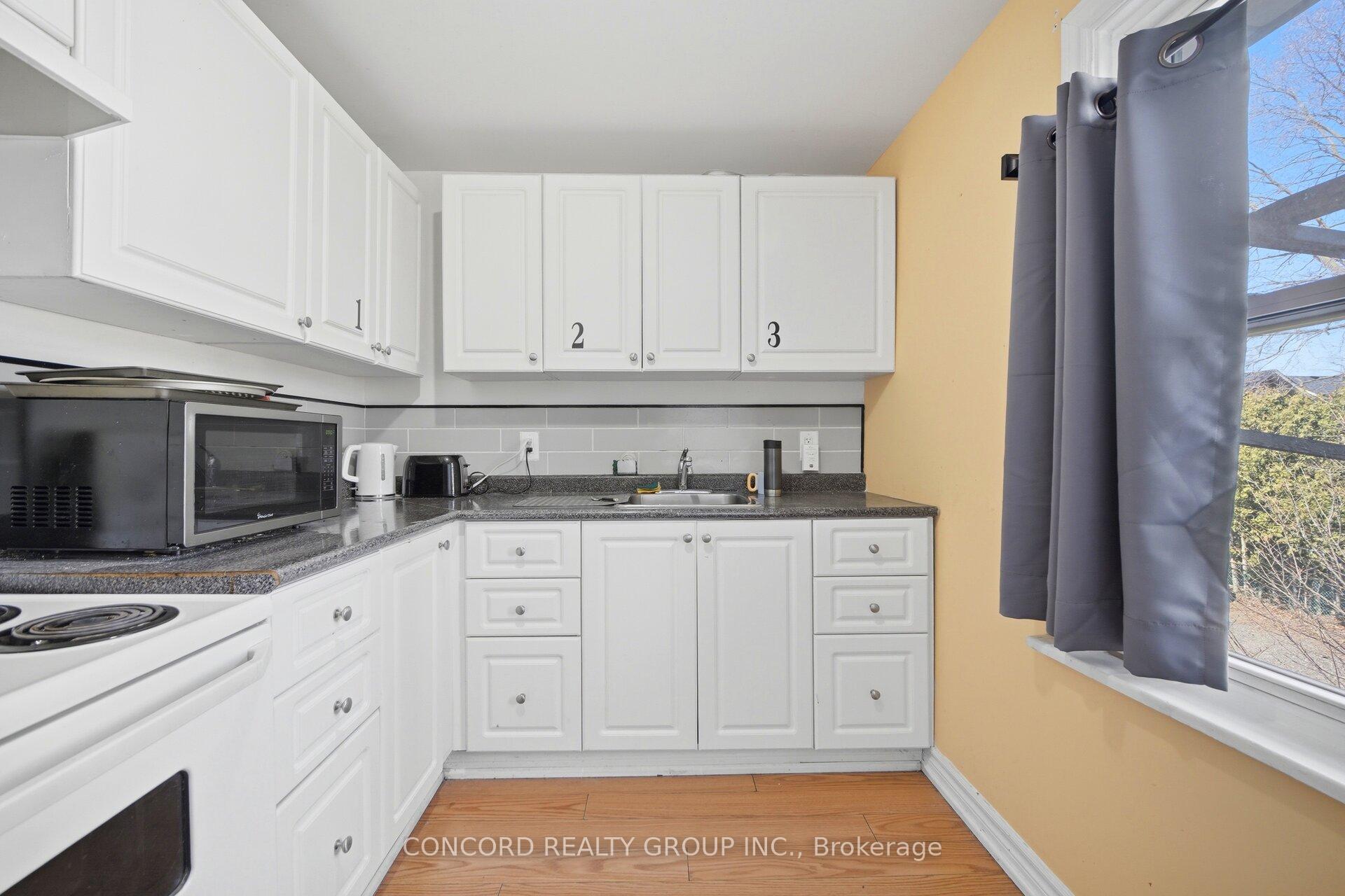 Photo 10 of 75 Ritson Road N, Oshawa, O'Neill — HOMEH
