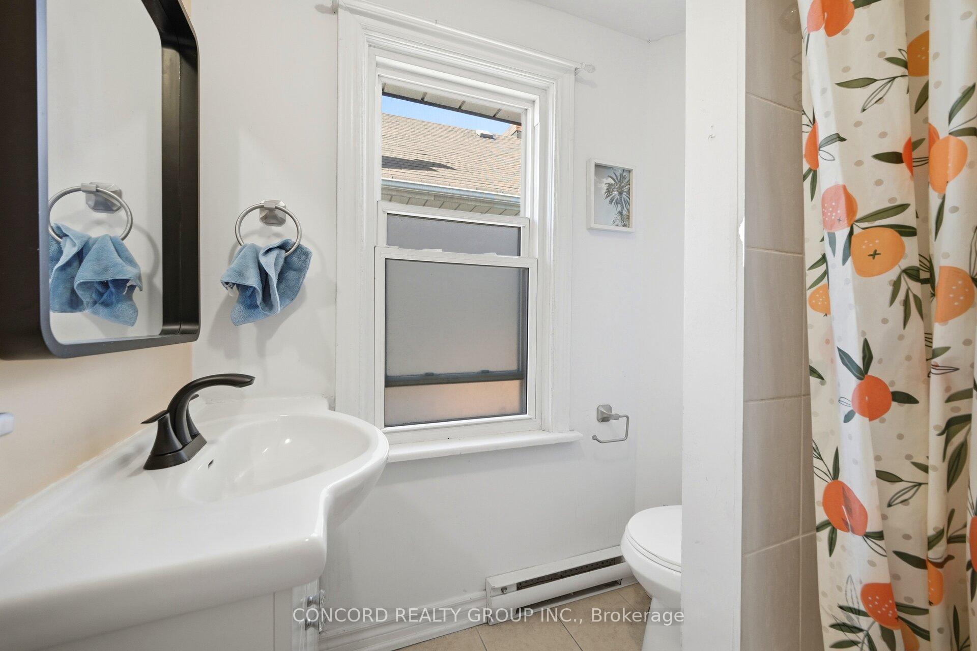 Photo 11 of 75 Ritson Road N, Oshawa, O'Neill — HOMEH