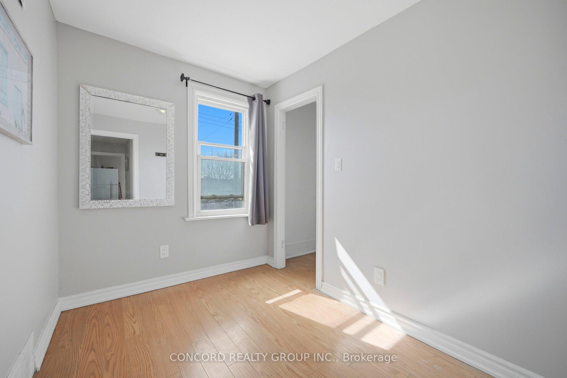 Photo 14 of 75 Ritson Road N, Oshawa, O'Neill — HOMEH