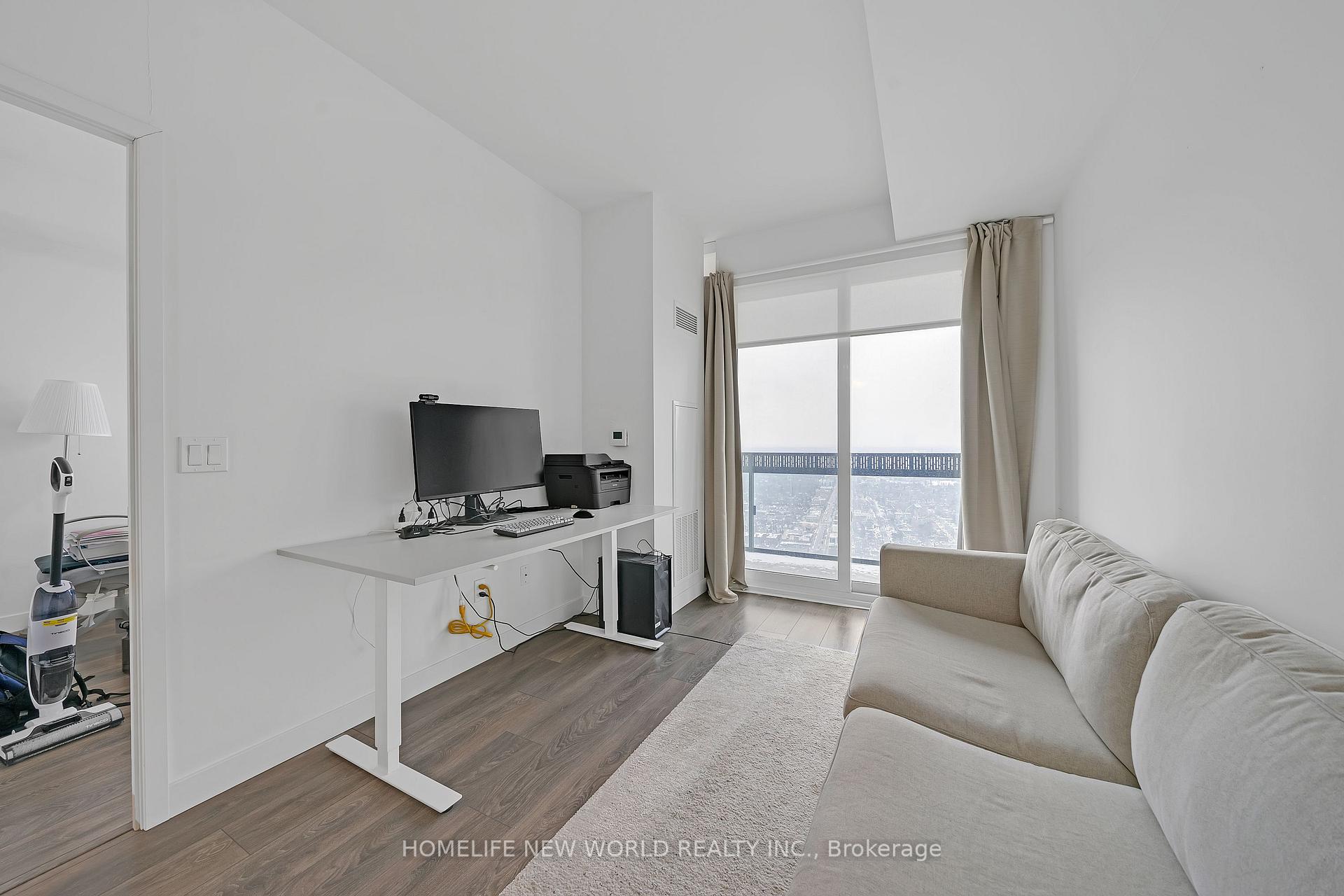 Photo 5 of Unit 4903, 8 Eglinton Avenue E, Toronto, Mount Pleasant West — HOMEH