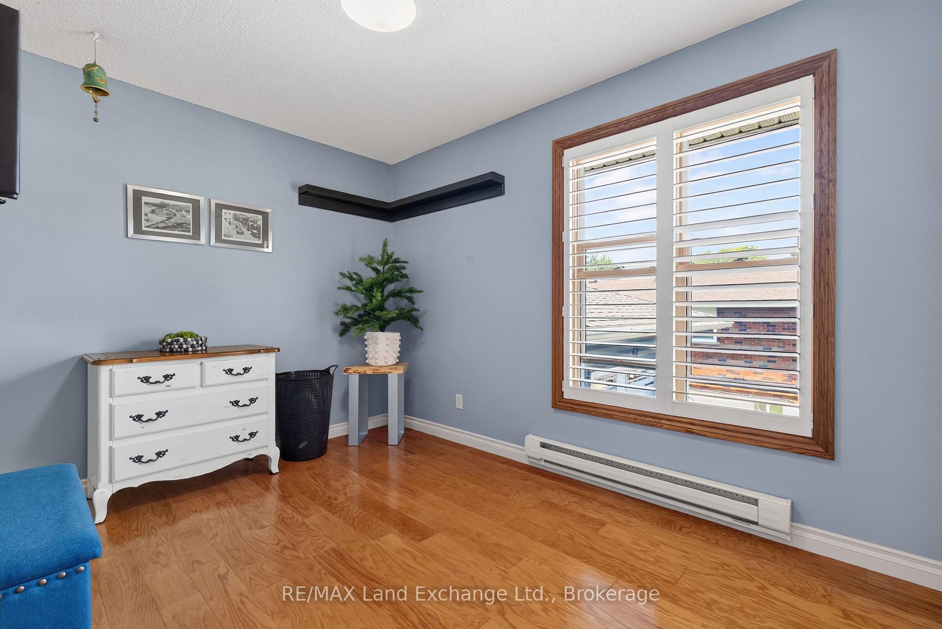 Photo 17 of 42 Webster Street, Kincardine — HOMEH