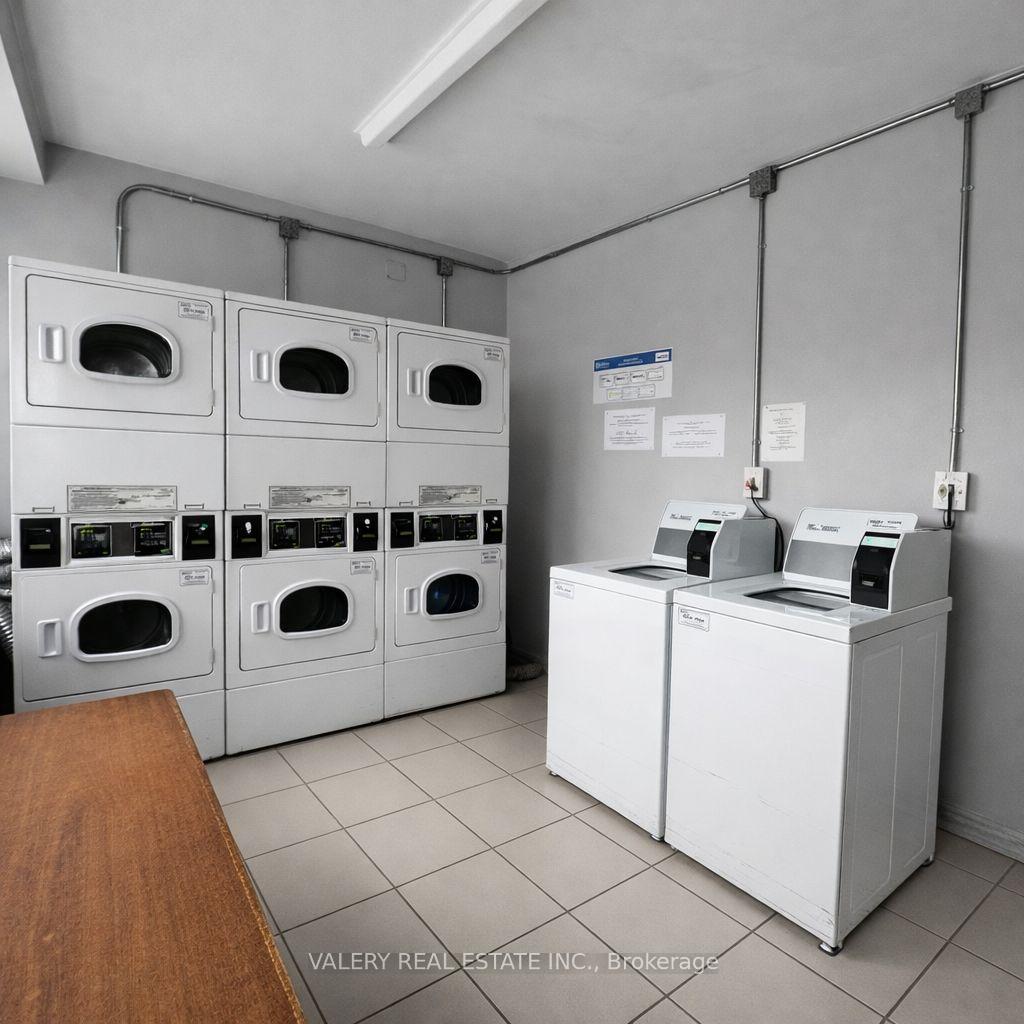 Photo 10 of Unit 501, 42 Thorncliffe Park Drive, Toronto, Thorncliffe Park — HOMEH