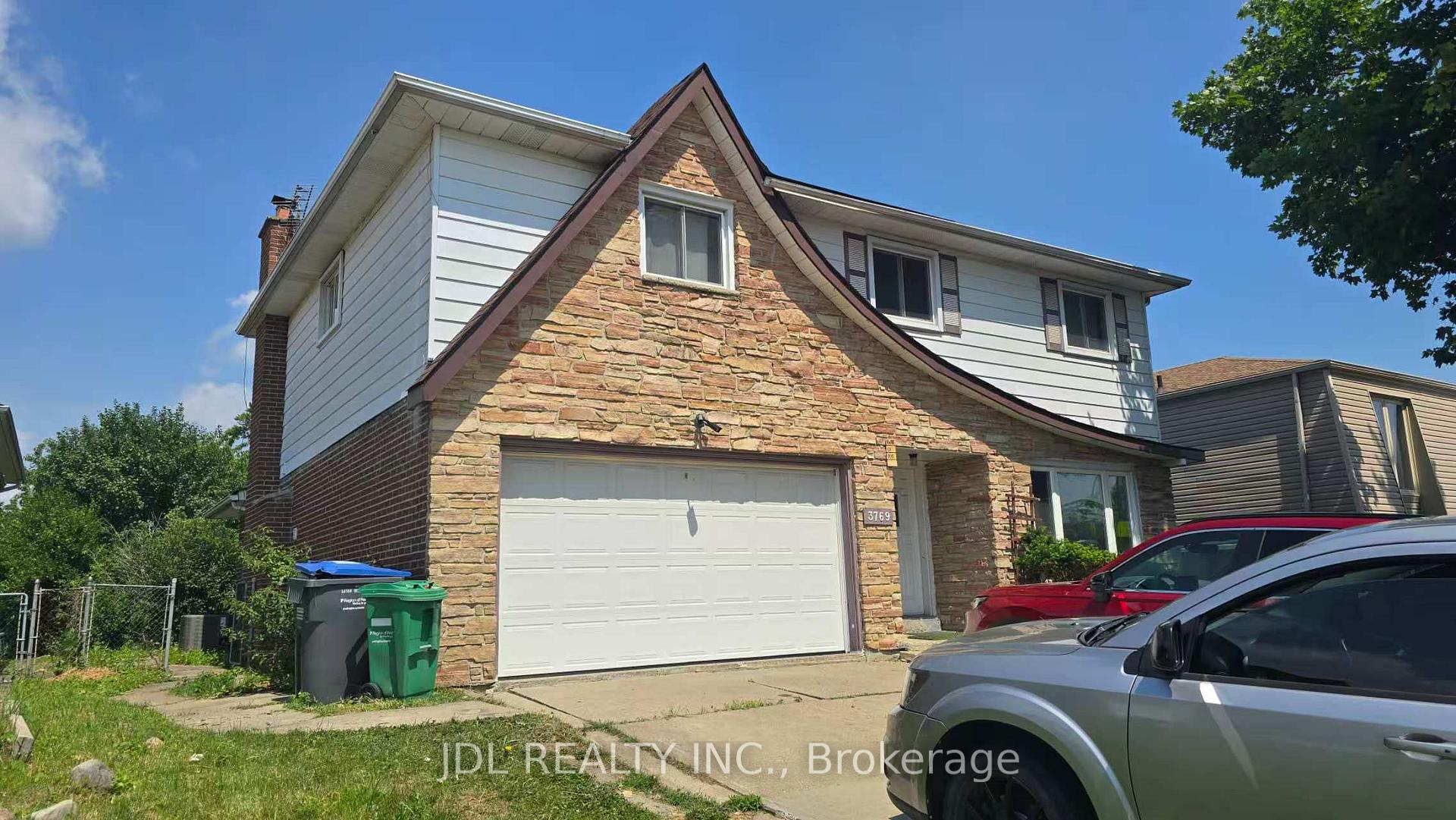 Photo 1 of 3769 Brandon Gate Drive, Mississauga, Malton — HOMEH