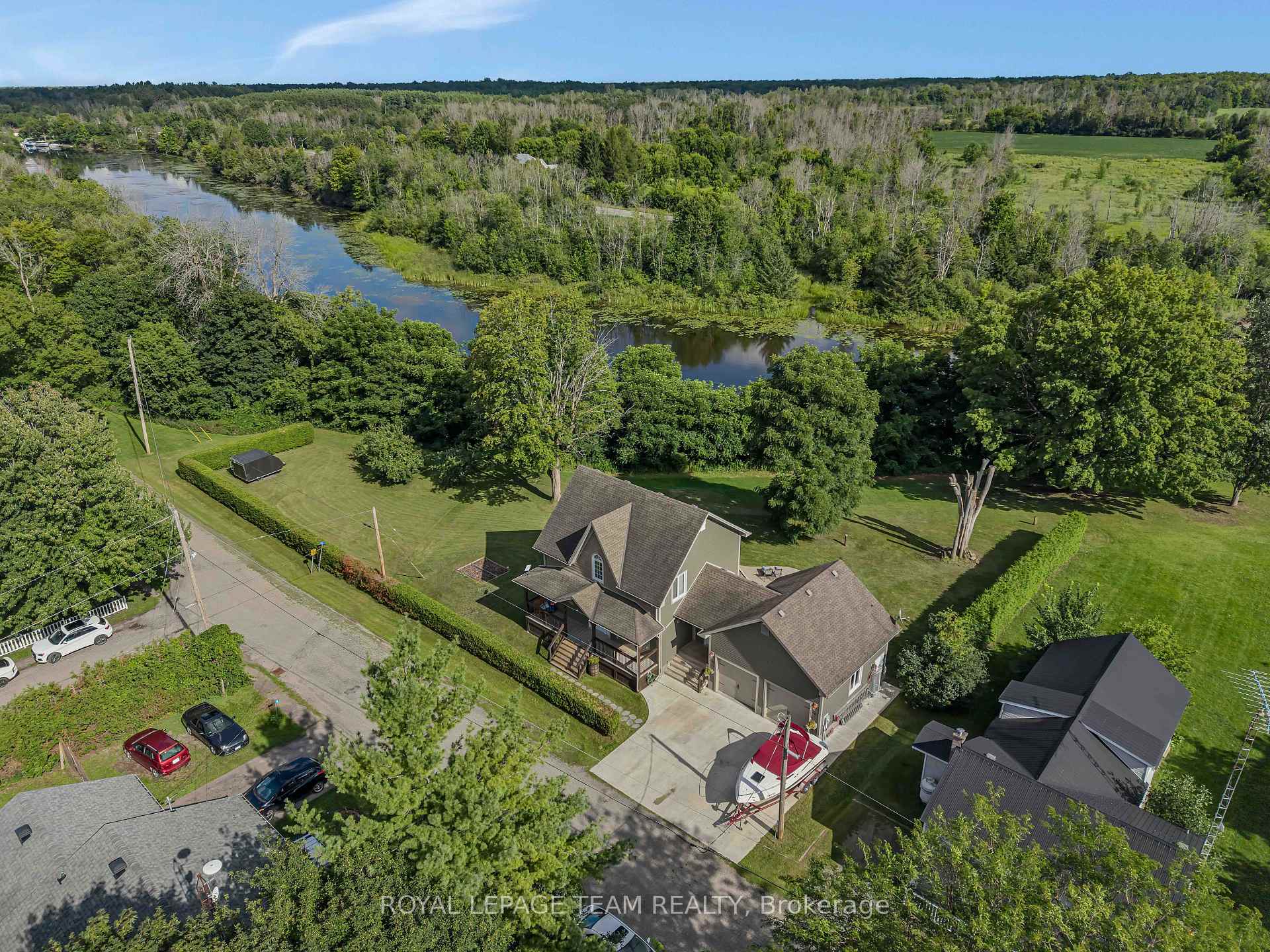 Photo 3 of 22 Centre Street, North Grenville, North Grenville Twp (Kemptville South) — HOMEH