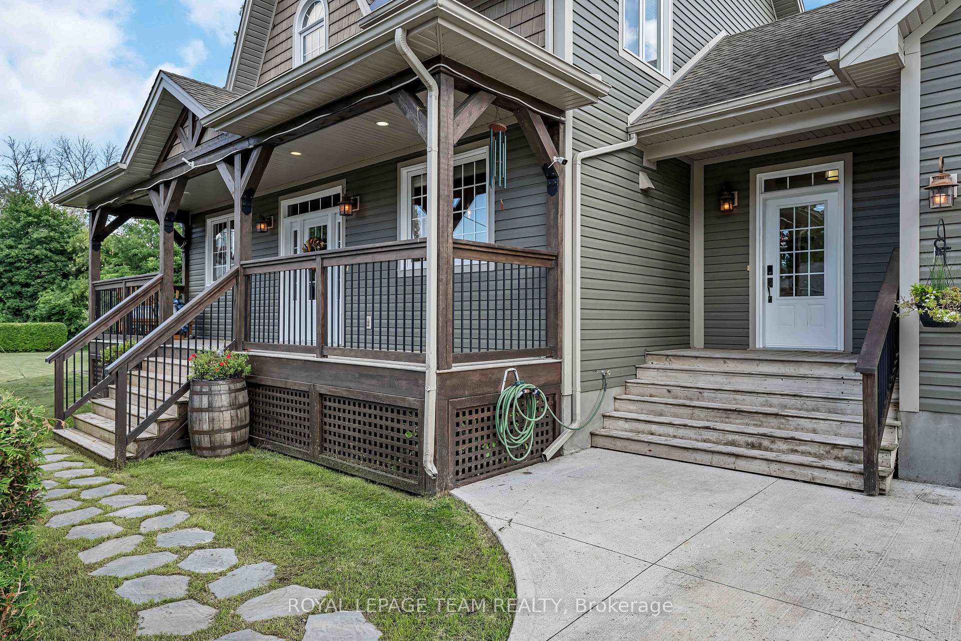 Photo 7 of 22 Centre Street, North Grenville, North Grenville Twp (Kemptville South) — HOMEH