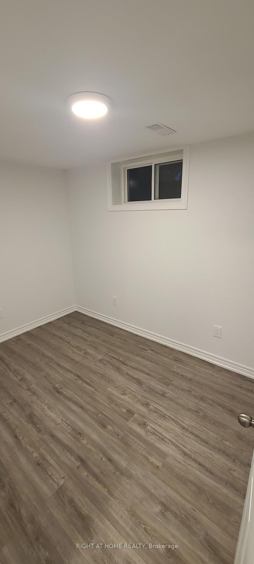Photo 10 of Unit - Lower, 59 Chandler Drive, Scarborough, Woburn — HOMEH