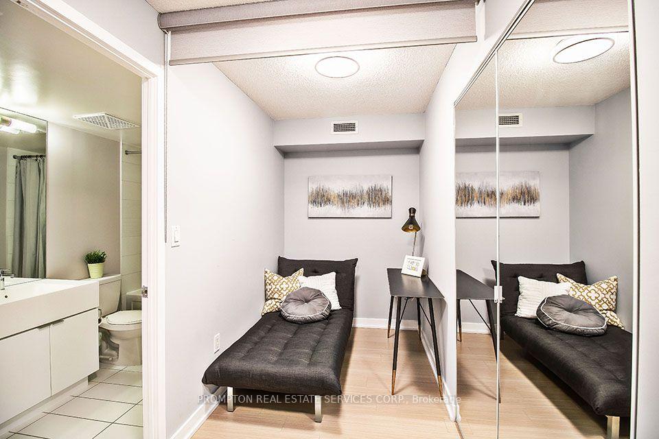 Photo 14 of Unit 2208, 21 Iceboat Terrace, Toronto, Waterfront Communities — HOMEH