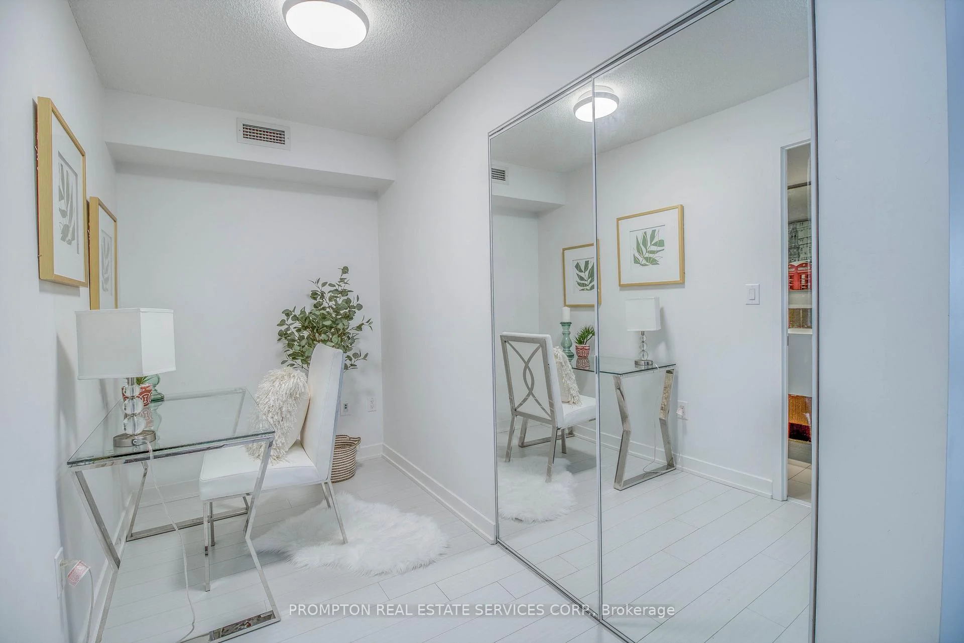 Photo 33 of Unit 2208, 21 Iceboat Terrace, Toronto, Waterfront Communities — HOMEH