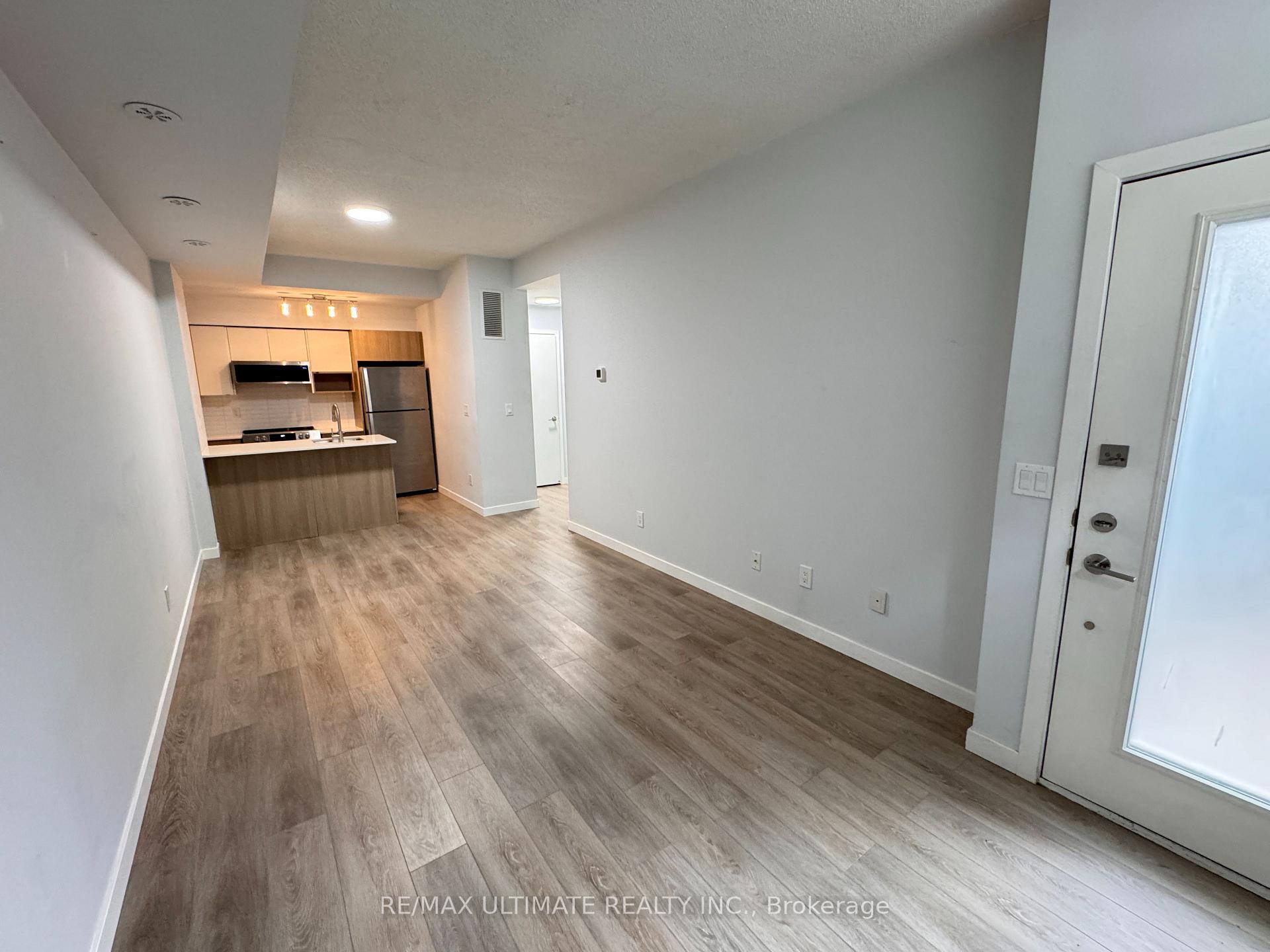 Photo 7 of Unit 113, 1135 Cooke Boulevard, Burlington, LaSalle — HOMEH