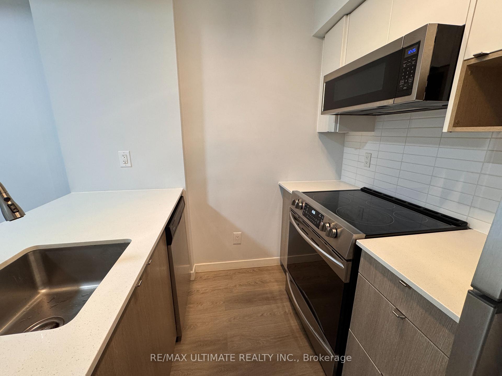 Photo 10 of Unit 113, 1135 Cooke Boulevard, Burlington, LaSalle — HOMEH