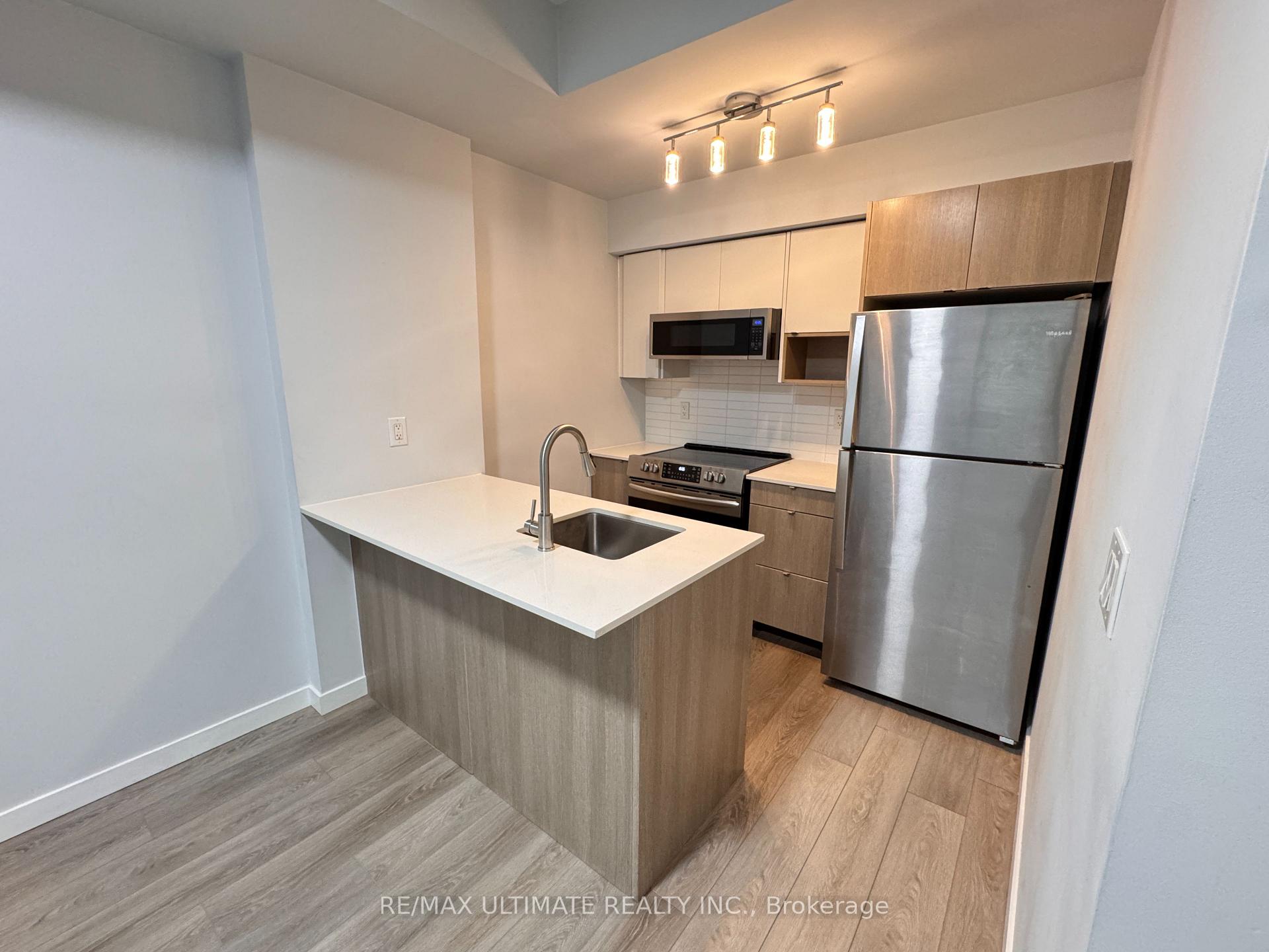 Photo 11 of Unit 113, 1135 Cooke Boulevard, Burlington, LaSalle — HOMEH