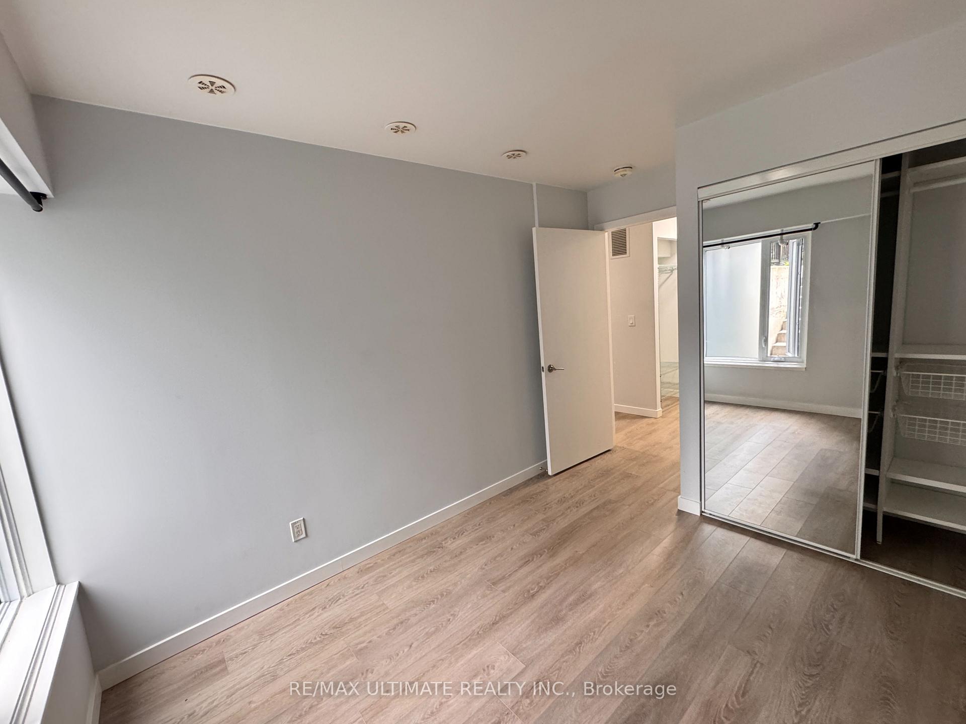 Photo 18 of Unit 113, 1135 Cooke Boulevard, Burlington, LaSalle — HOMEH