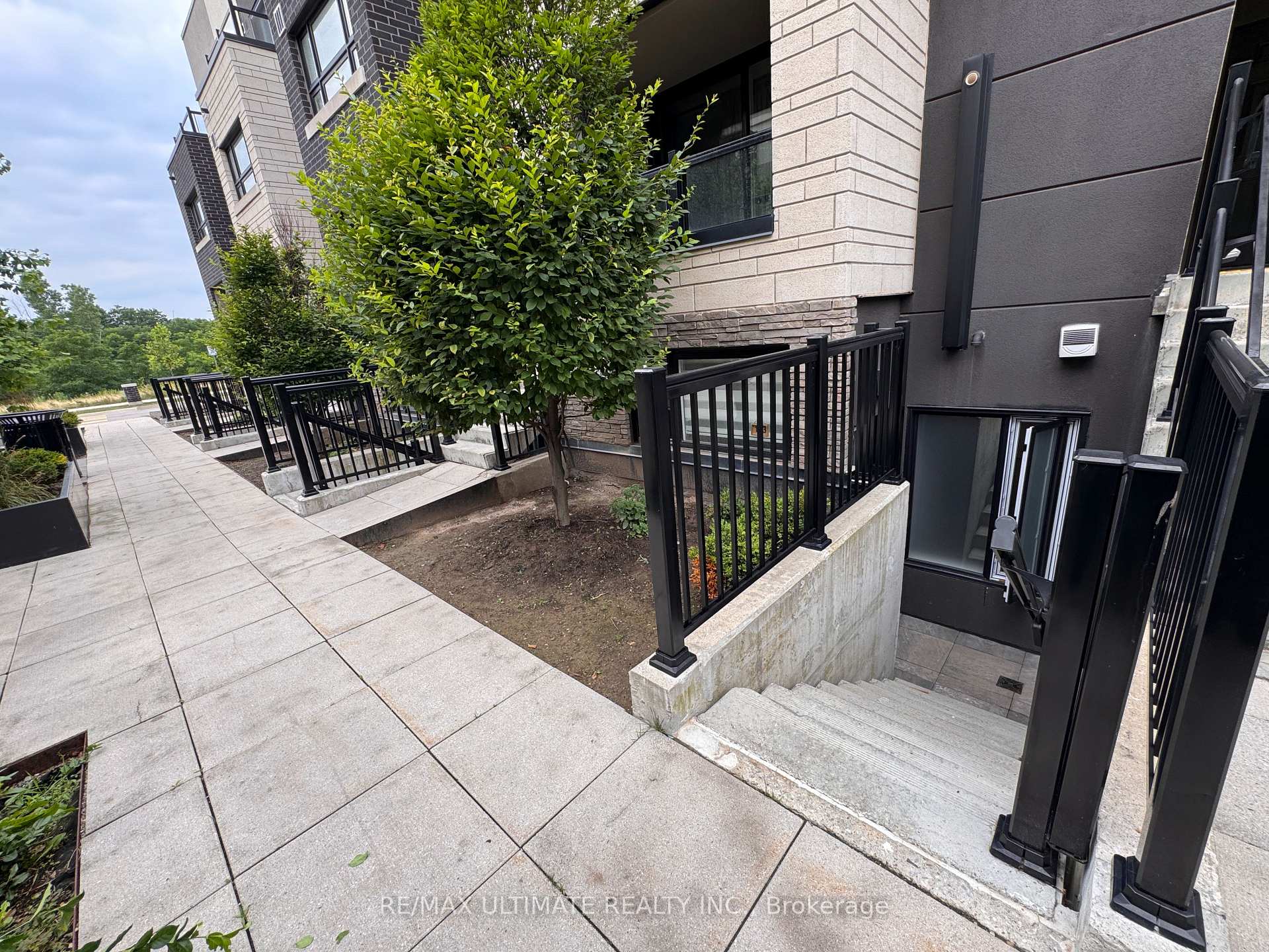 Photo 36 of Unit 113, 1135 Cooke Boulevard, Burlington, LaSalle — HOMEH
