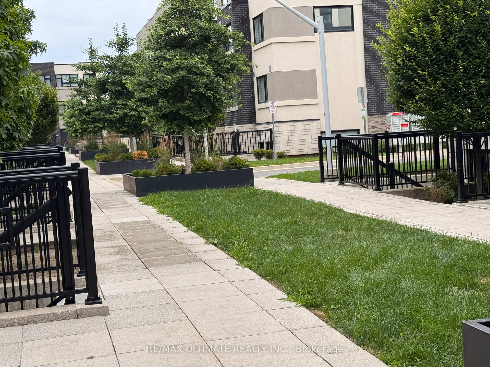 Photo 37 of Unit 113, 1135 Cooke Boulevard, Burlington, LaSalle — HOMEH