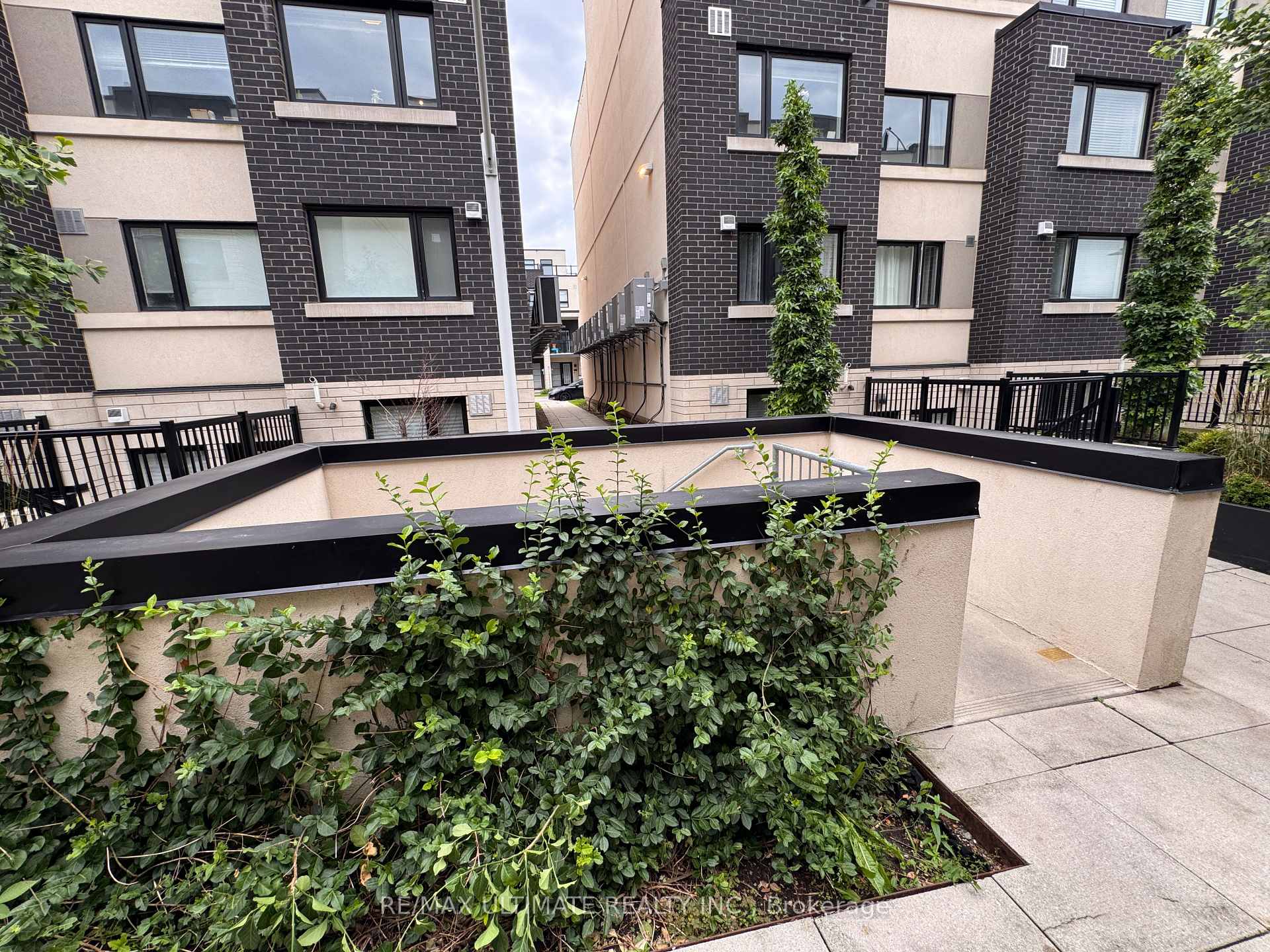 Photo 38 of Unit 113, 1135 Cooke Boulevard, Burlington, LaSalle — HOMEH