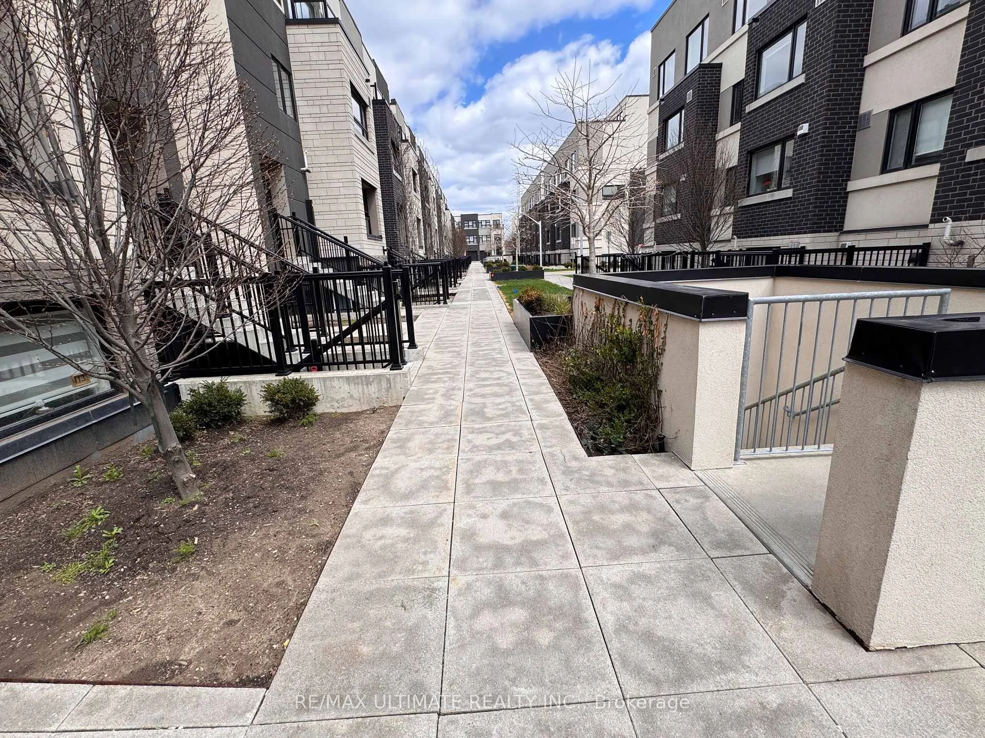 Photo 25 of Unit 113, 1135 Cooke Boulevard, Burlington, LaSalle — HOMEH
