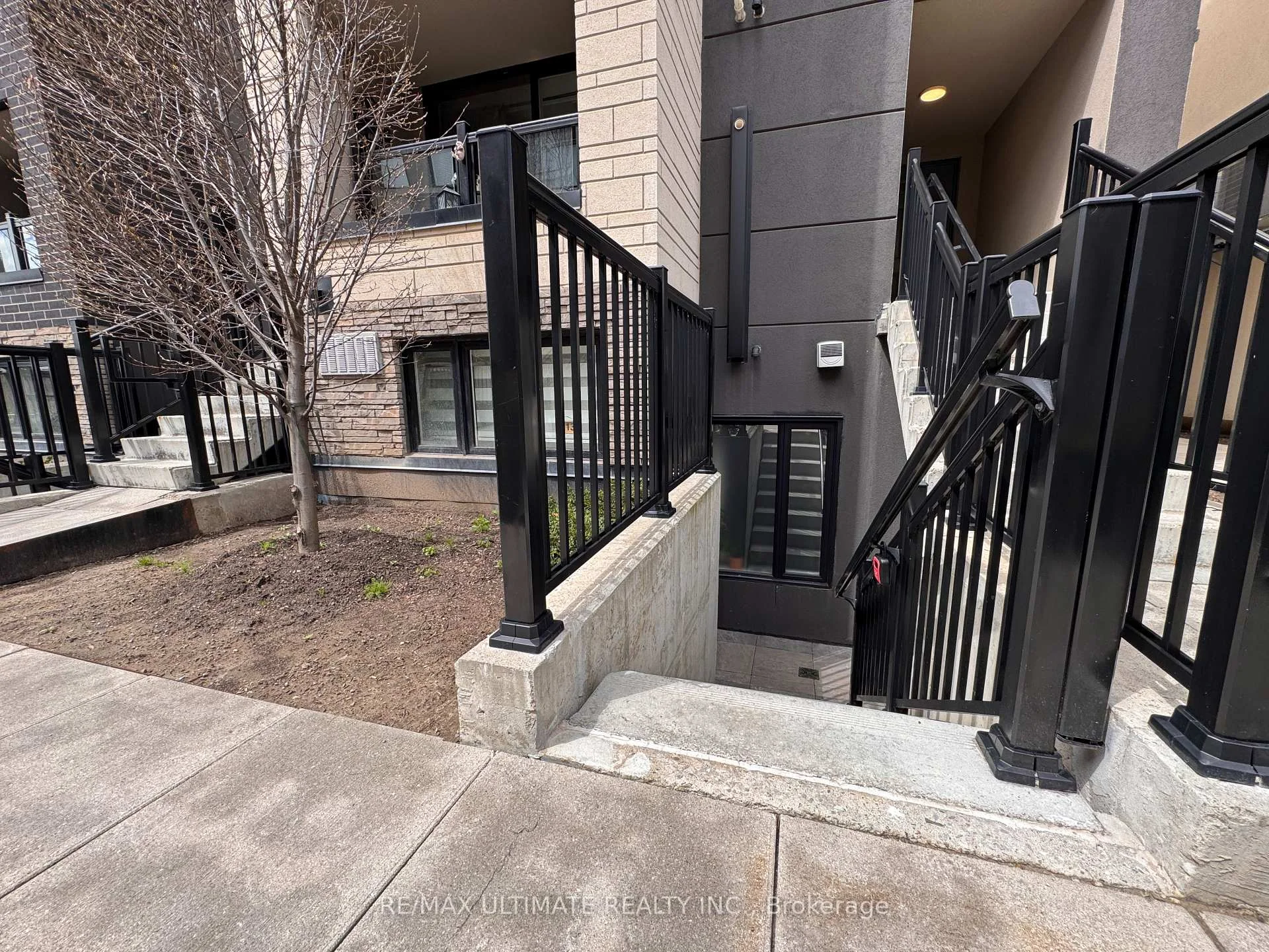 Photo 33 of Unit 113, 1135 Cooke Boulevard, Burlington, LaSalle — HOMEH