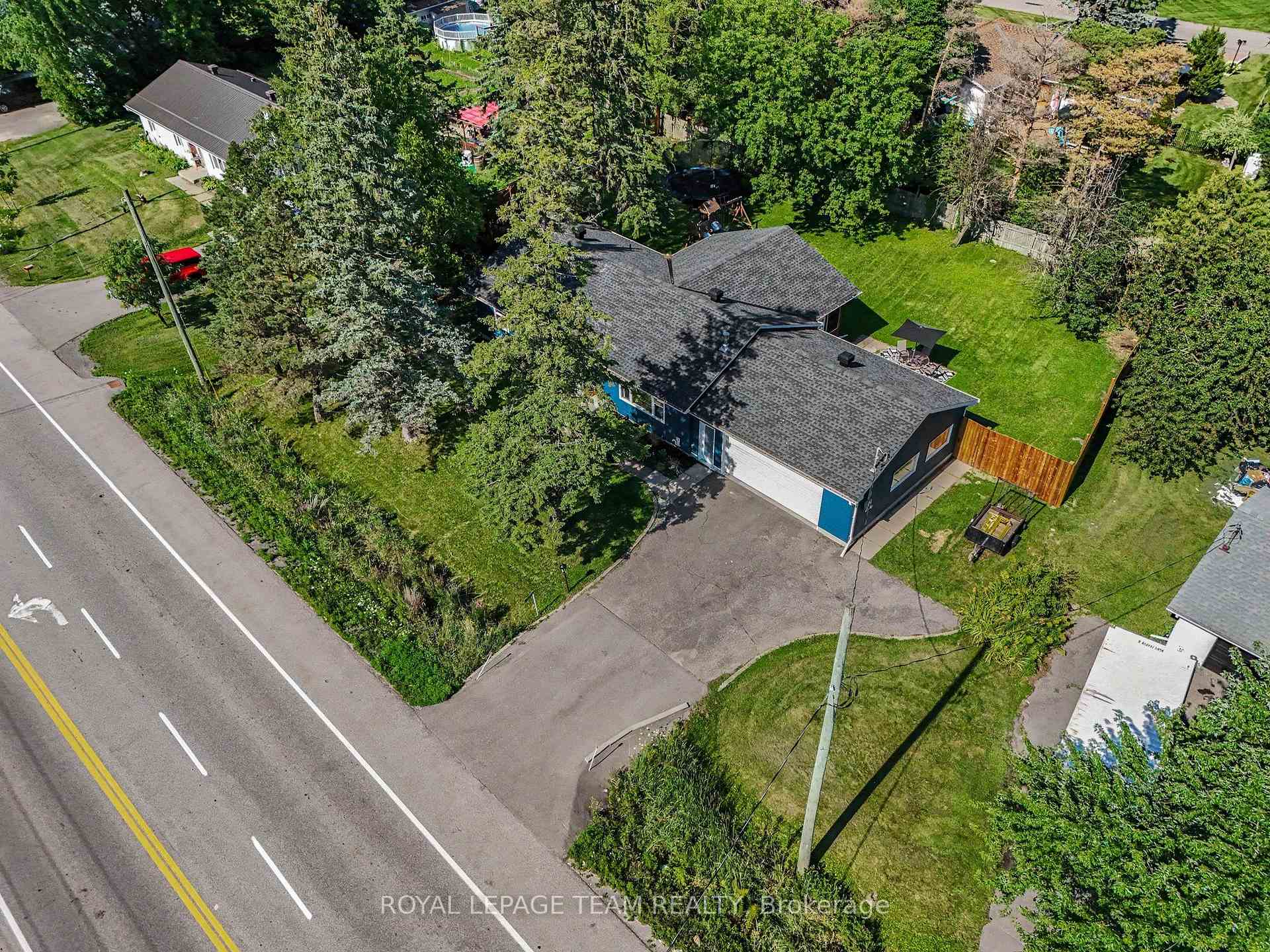 Photo 3 of 2477 Merivale Road, Ottawa, Rideau Heights/Ashdale/Rideau Glen — HOMEH