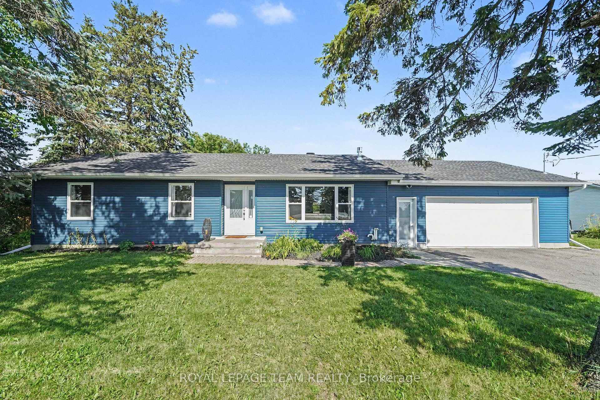 Photo 4 of 2477 Merivale Road, Ottawa, Rideau Heights/Ashdale/Rideau Glen — HOMEH