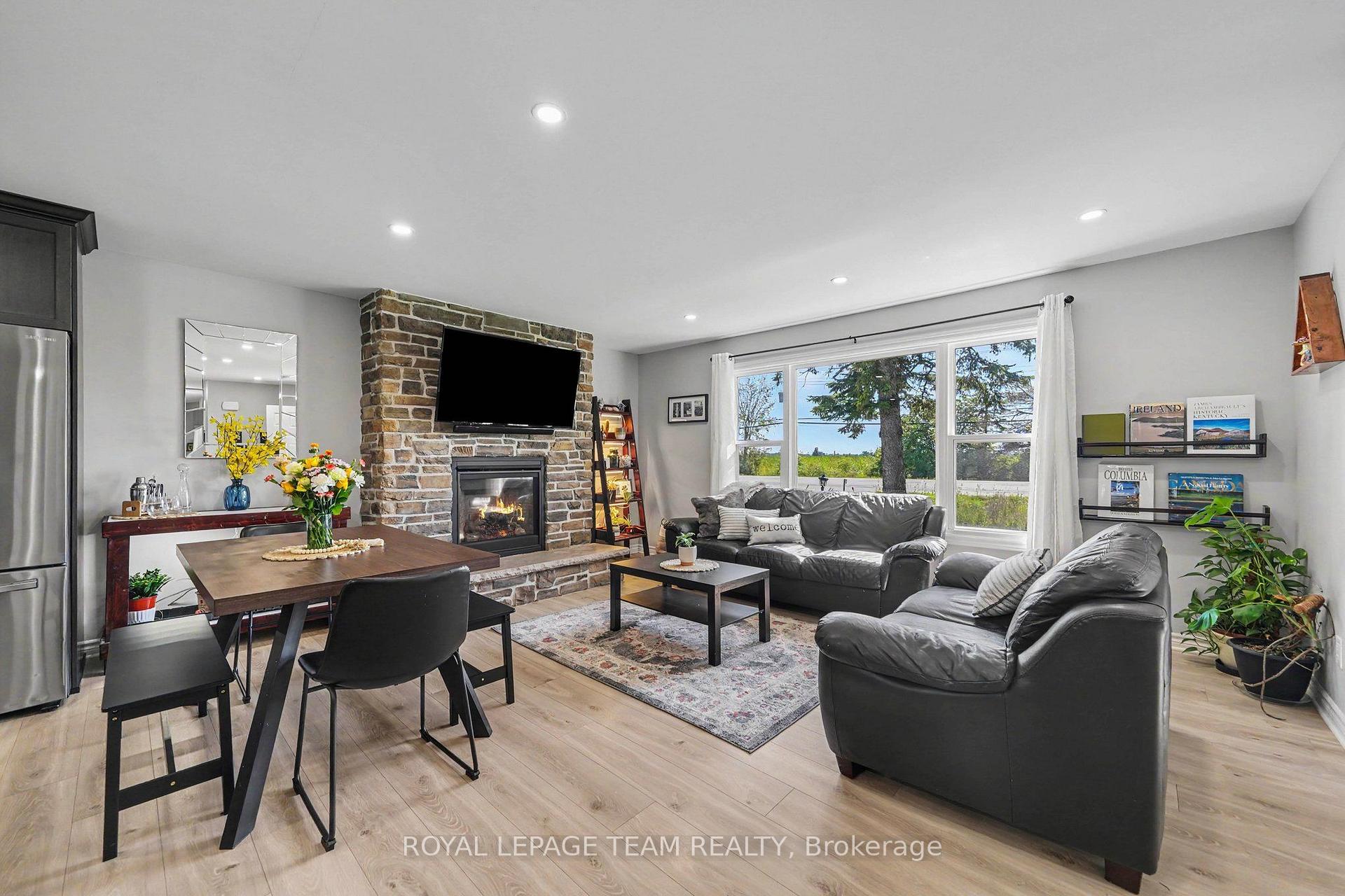 Photo 7 of 2477 Merivale Road, Ottawa, Rideau Heights/Ashdale/Rideau Glen — HOMEH