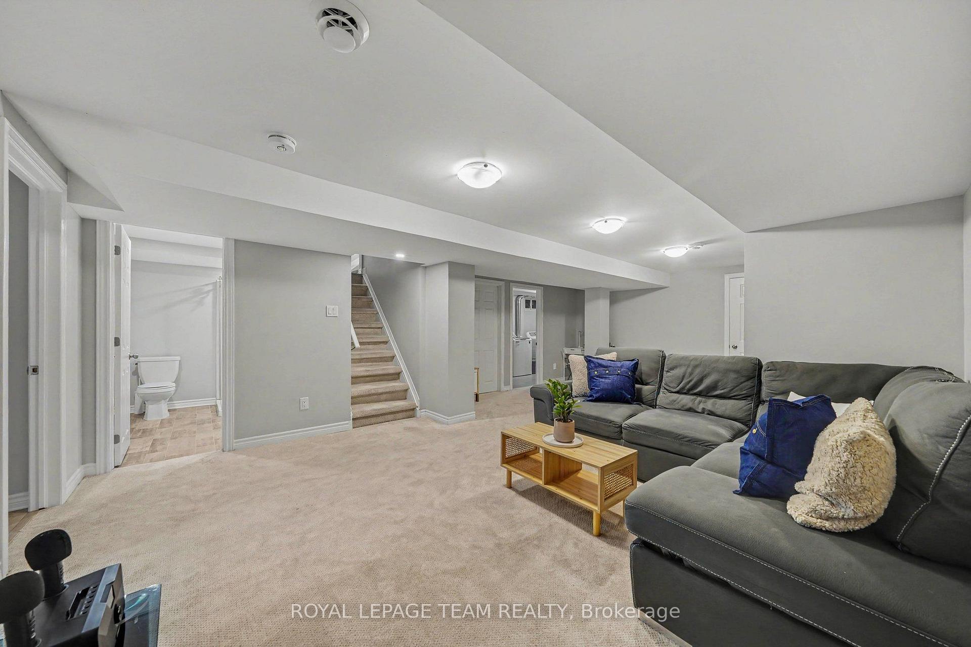 Photo 20 of 2477 Merivale Road, Ottawa, Rideau Heights/Ashdale/Rideau Glen — HOMEH