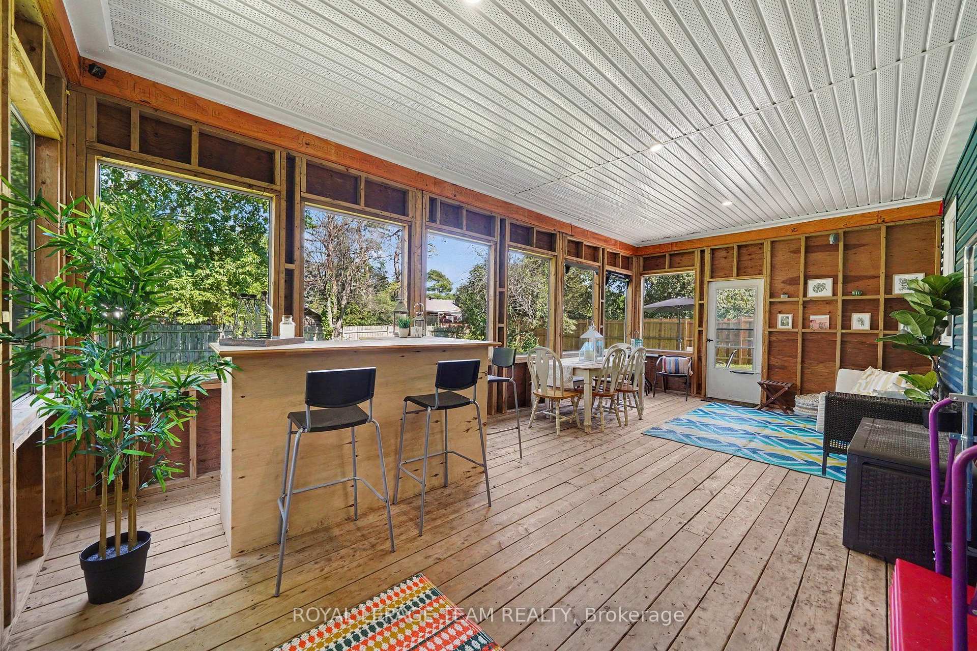 Photo 26 of 2477 Merivale Road, Ottawa, Rideau Heights/Ashdale/Rideau Glen — HOMEH