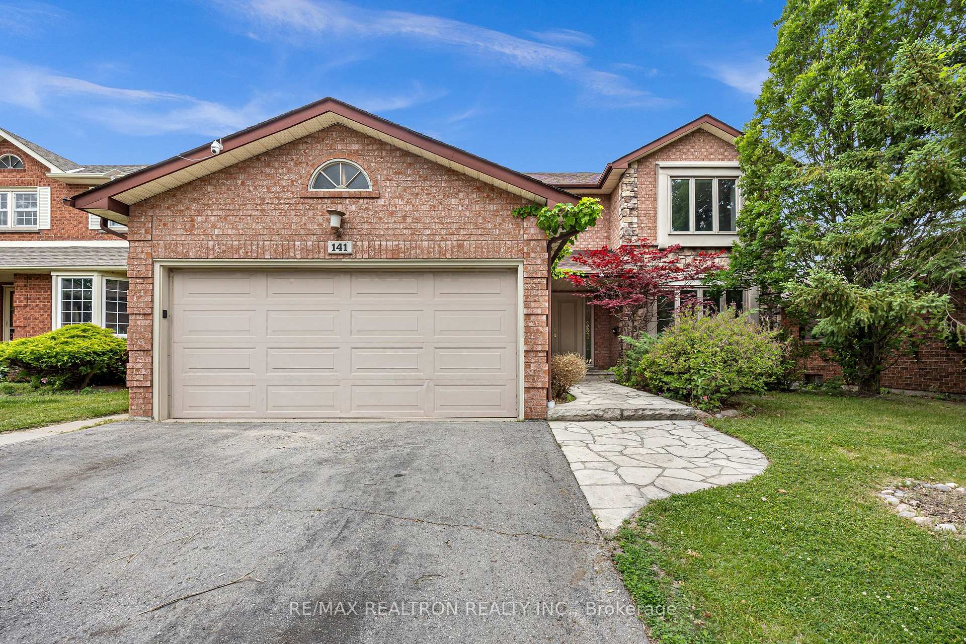 Photo 1 of Unit Upper, 141 Hialeah Crescent, Whitby, Blue Grass Meadows — HOMEH