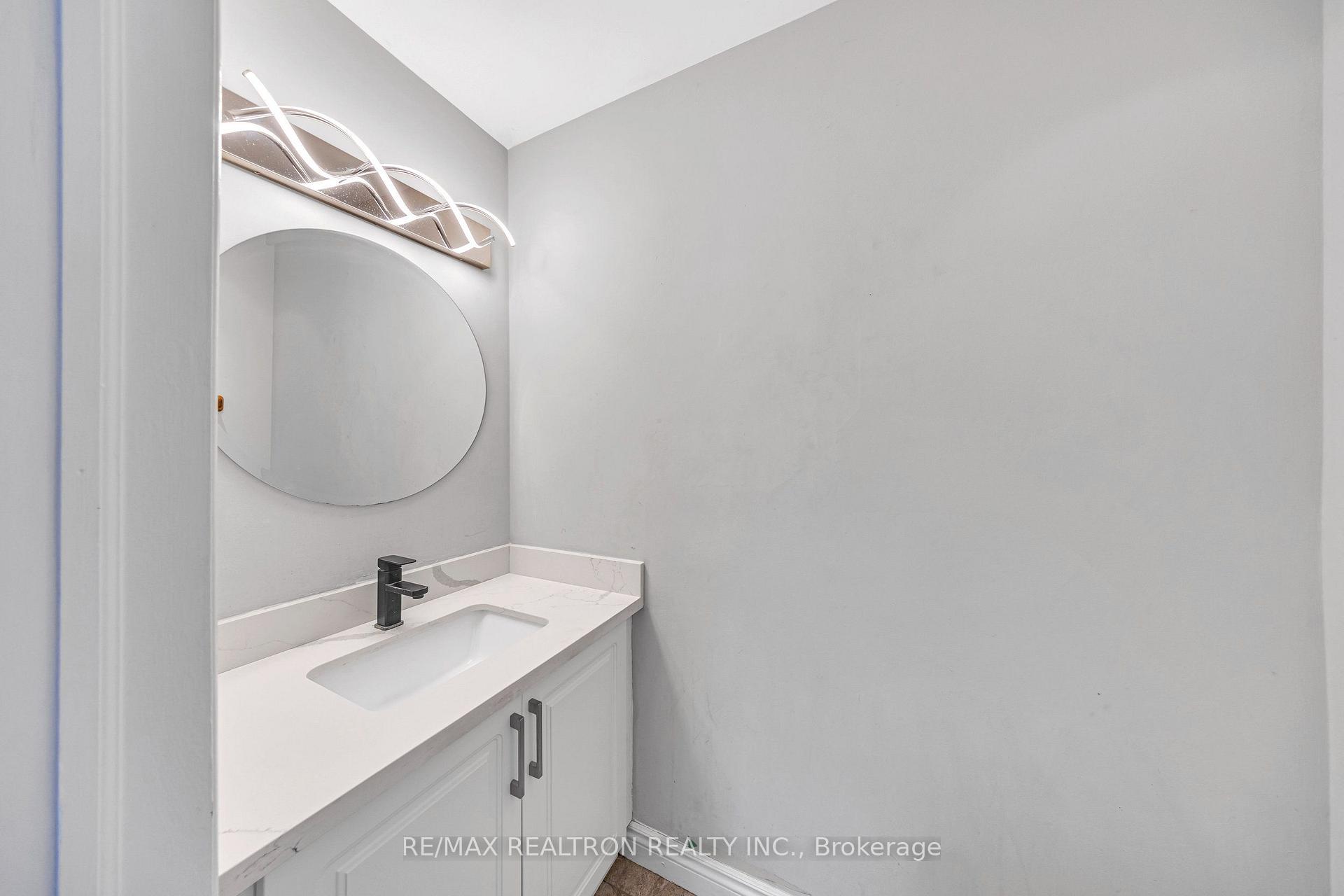 Photo 15 of Unit Upper, 141 Hialeah Crescent, Whitby, Blue Grass Meadows — HOMEH