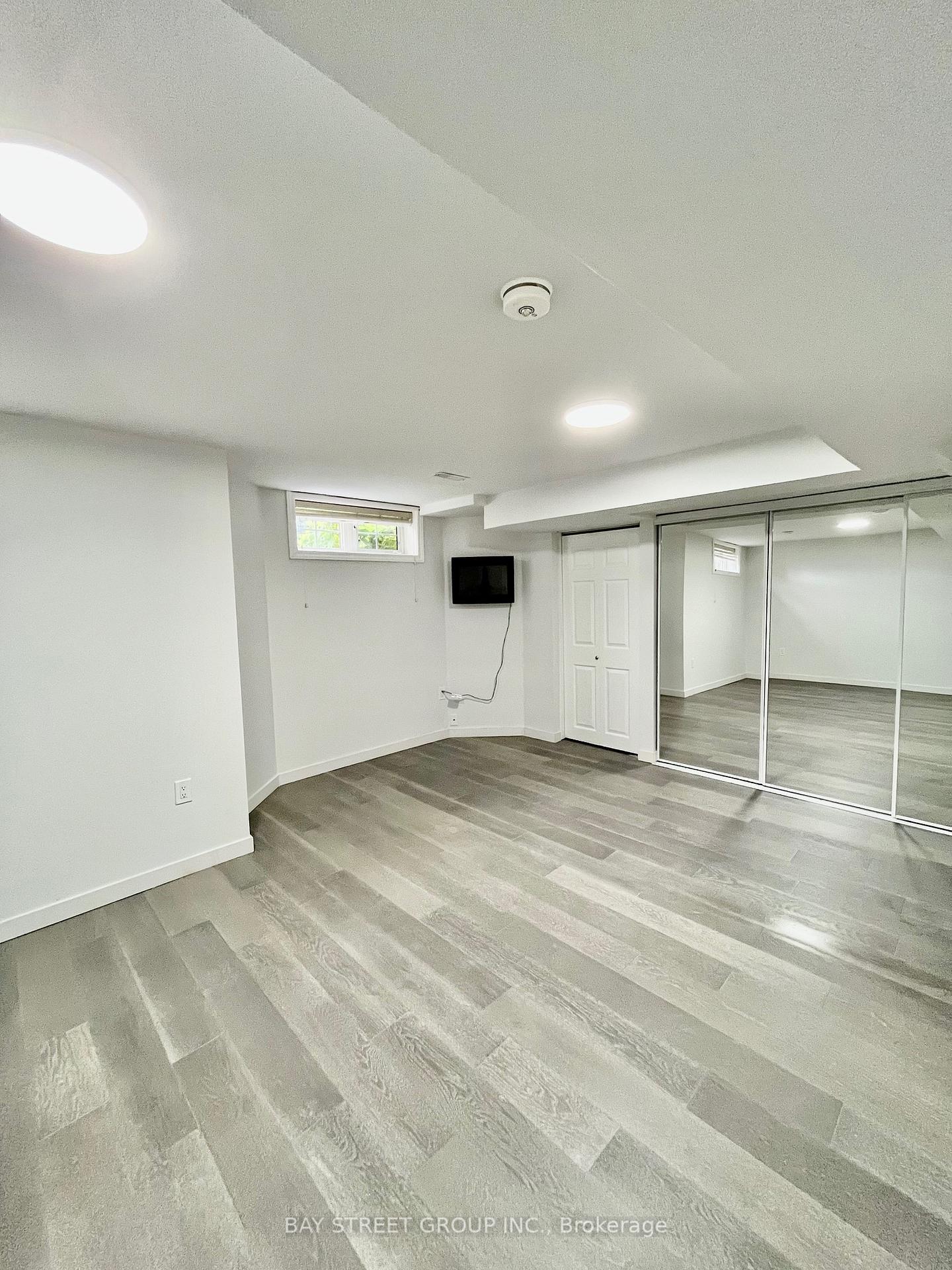 Photo 11 of Unit BSMT, 5 King William Crescent, Richmond Hill, Langstaff — HOMEH