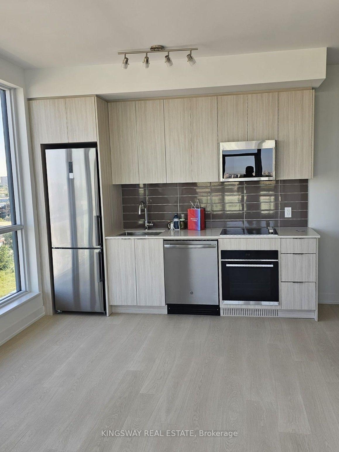 Photo 4 of Unit 813, 20 Deans Drive, Scarborough, Clairlea-Birchmount — HOMEH