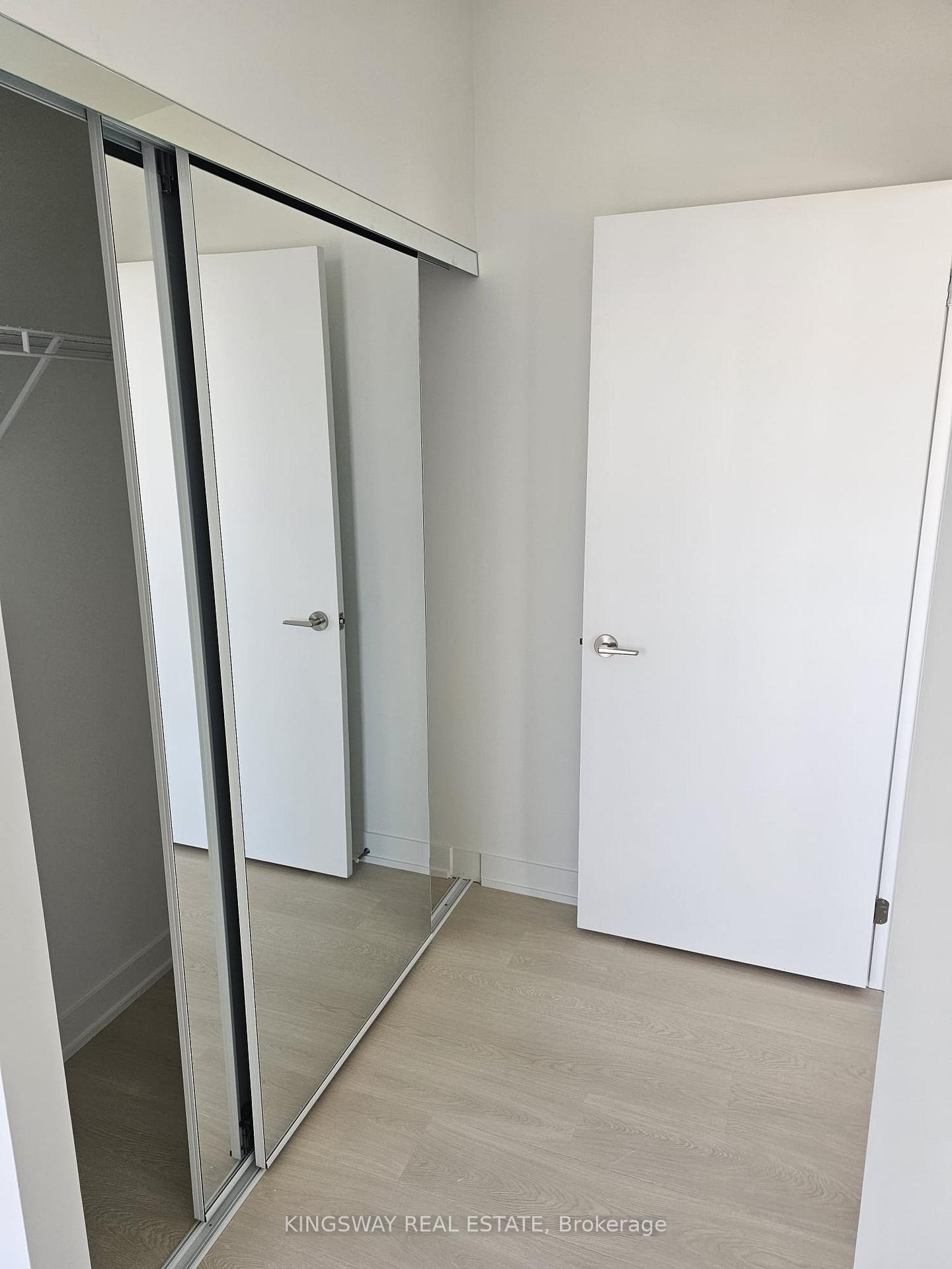 Photo 6 of Unit 813, 20 Deans Drive, Scarborough, Clairlea-Birchmount — HOMEH