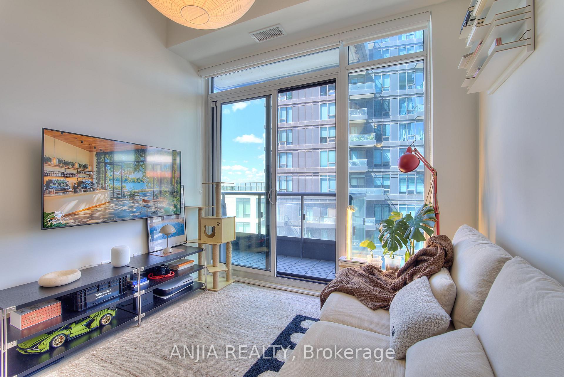 Photo 17 of Unit 701, 8868 Yonge Street, Richmond Hill, South Richvale — HOMEH