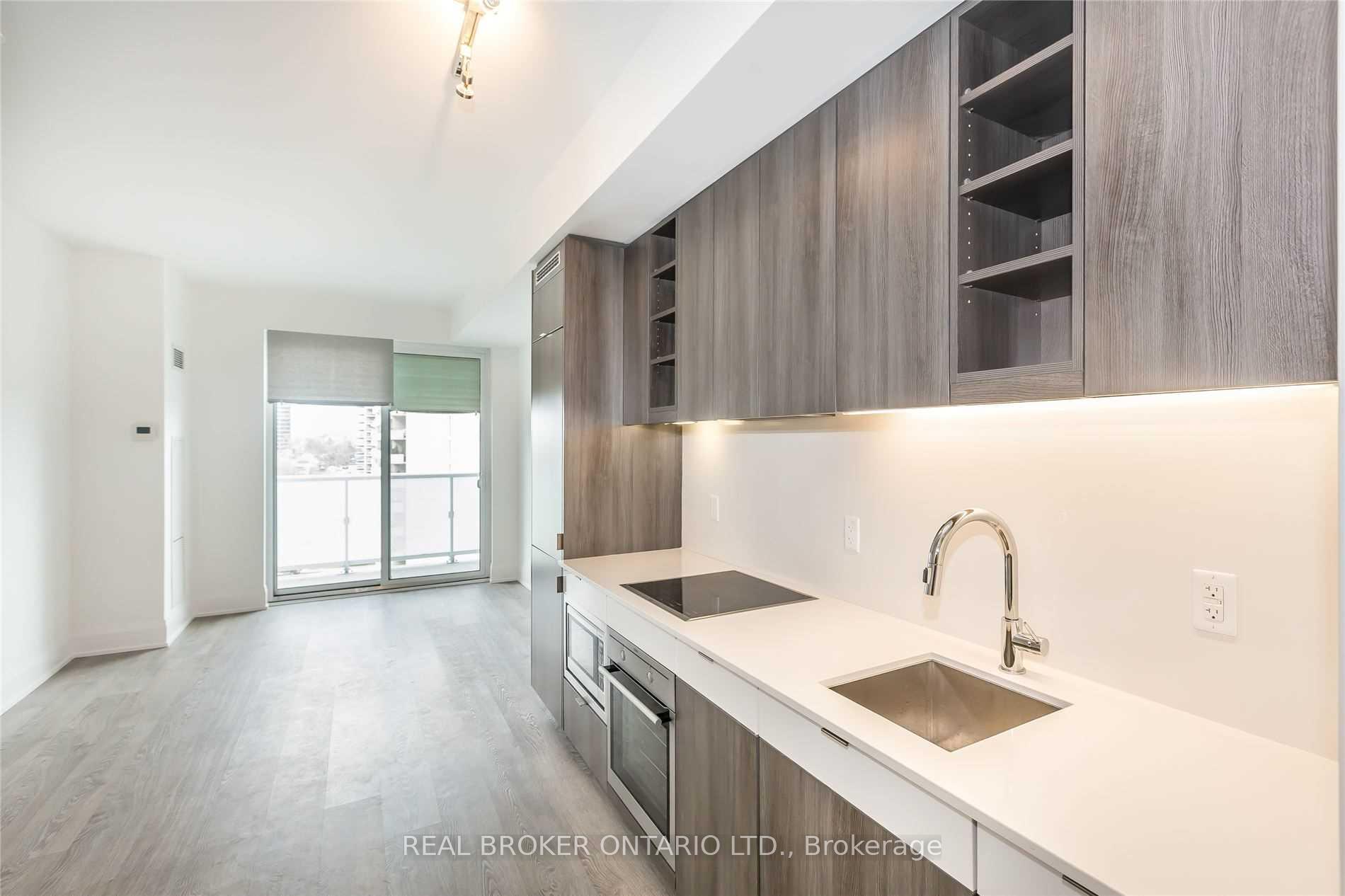Photo 3 of Unit 813, 101 Erskine Avenue, Toronto, Mount Pleasant West — HOMEH