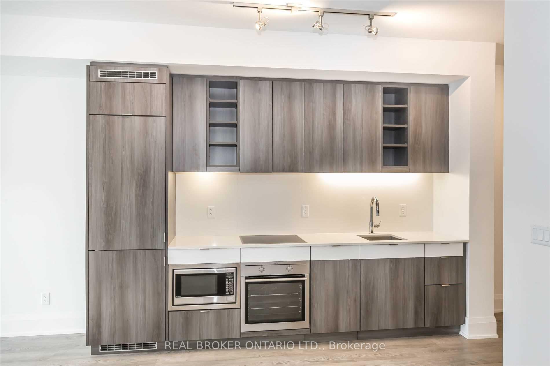 Photo 5 of Unit 813, 101 Erskine Avenue, Toronto, Mount Pleasant West — HOMEH
