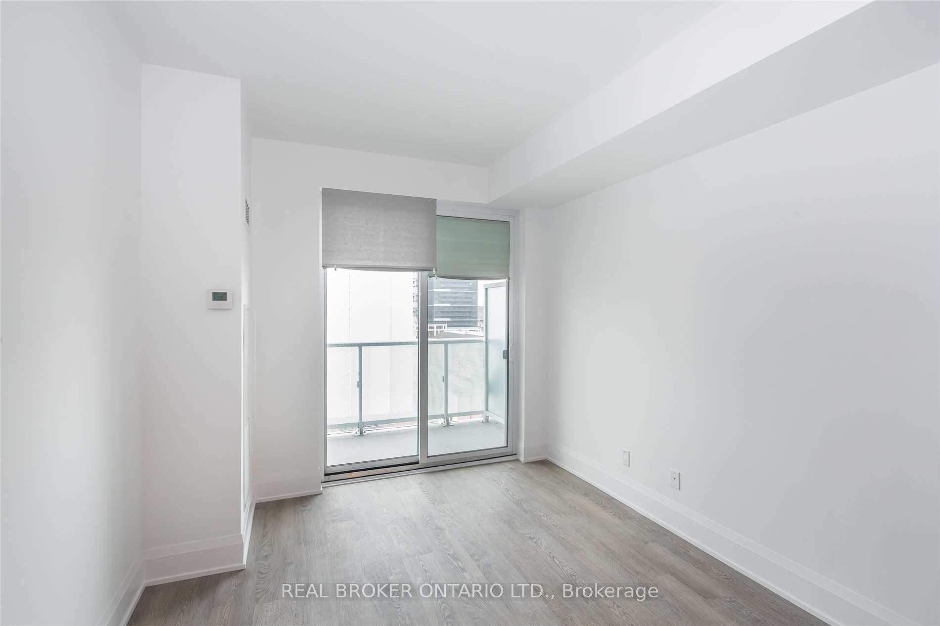 Photo 9 of Unit 813, 101 Erskine Avenue, Toronto, Mount Pleasant West — HOMEH