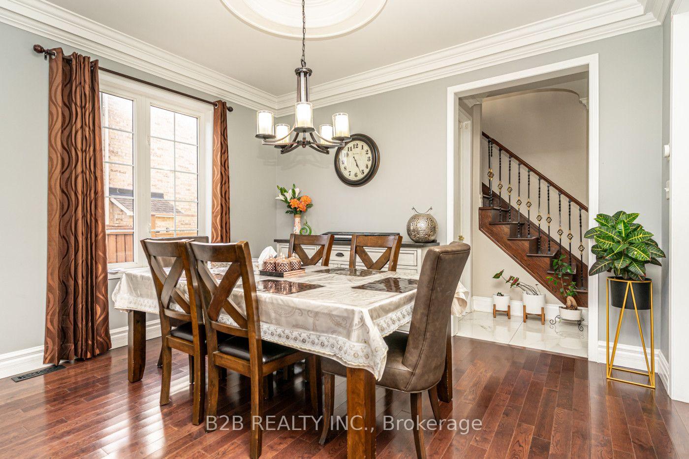 Photo 7 of 12 Valleywest Road, Brampton, Vales of Castlemore — HOMEH