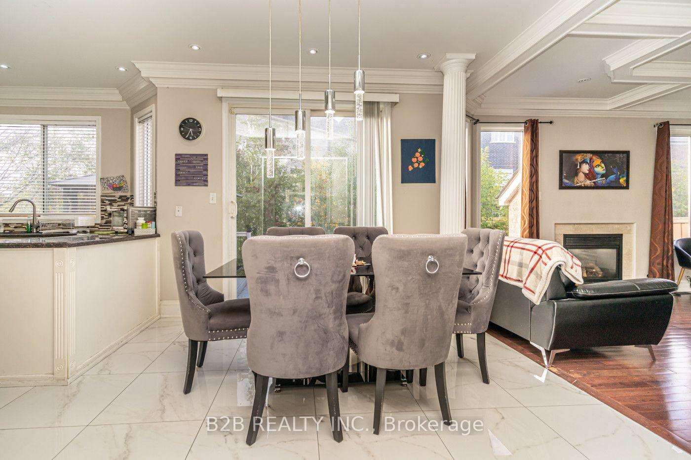 Photo 8 of 12 Valleywest Road, Brampton, Vales of Castlemore — HOMEH