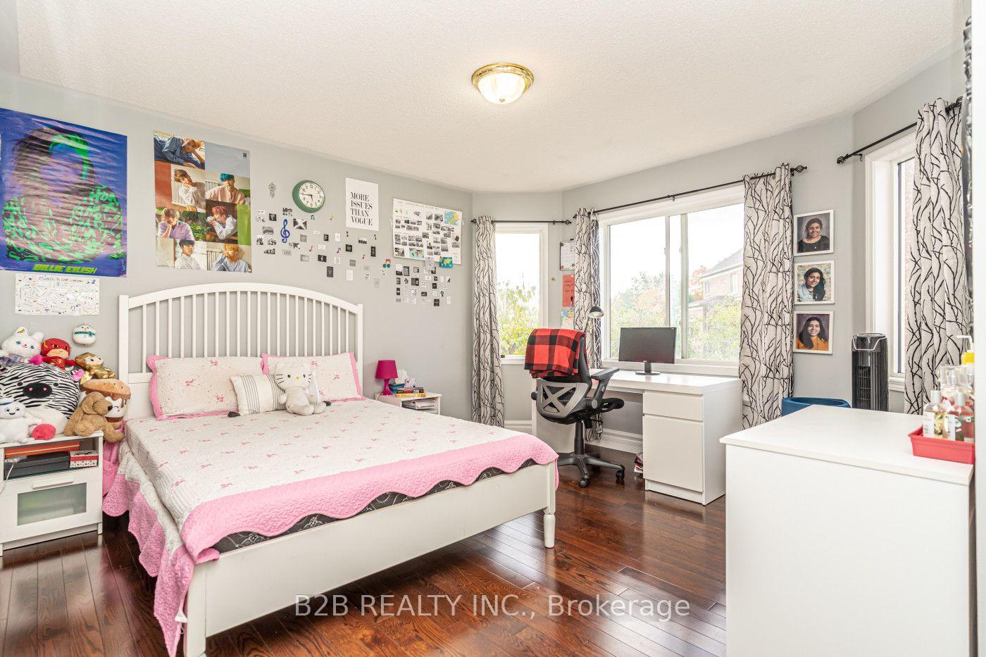 Photo 23 of 12 Valleywest Road, Brampton, Vales of Castlemore — HOMEH