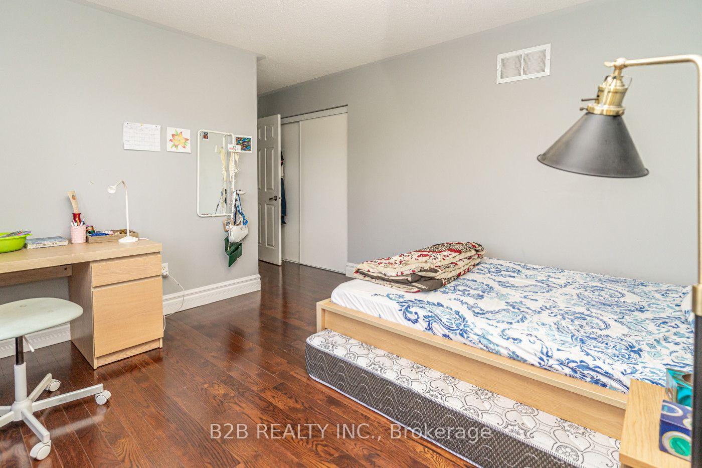Photo 27 of 12 Valleywest Road, Brampton, Vales of Castlemore — HOMEH