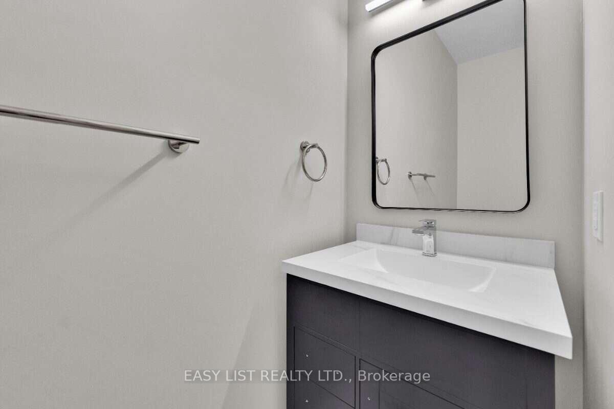 Photo 3 of 115 Ivy Crescent, Thorold, Confederation Heights — HOMEH